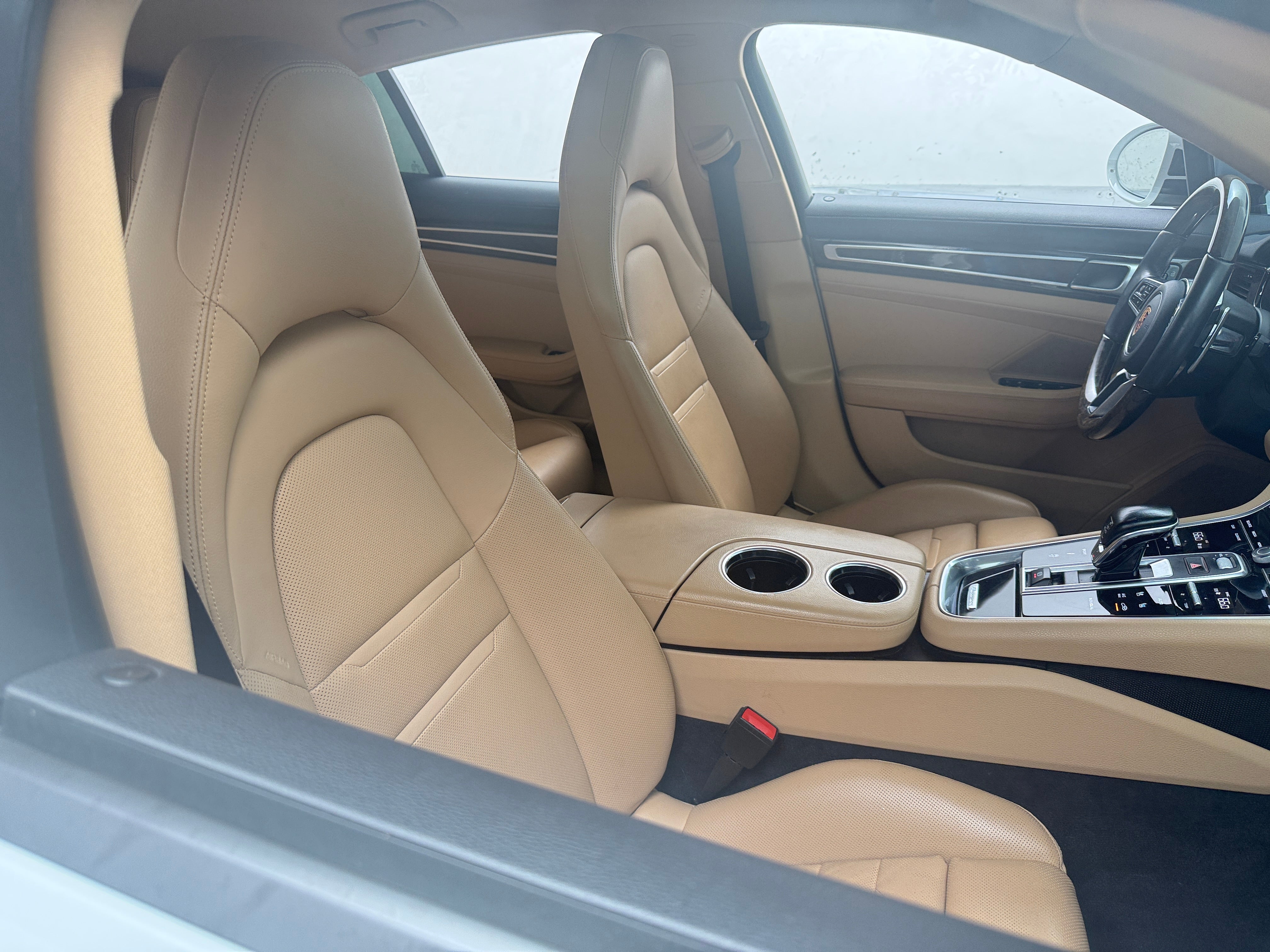 2019 Porsche Panamera Base