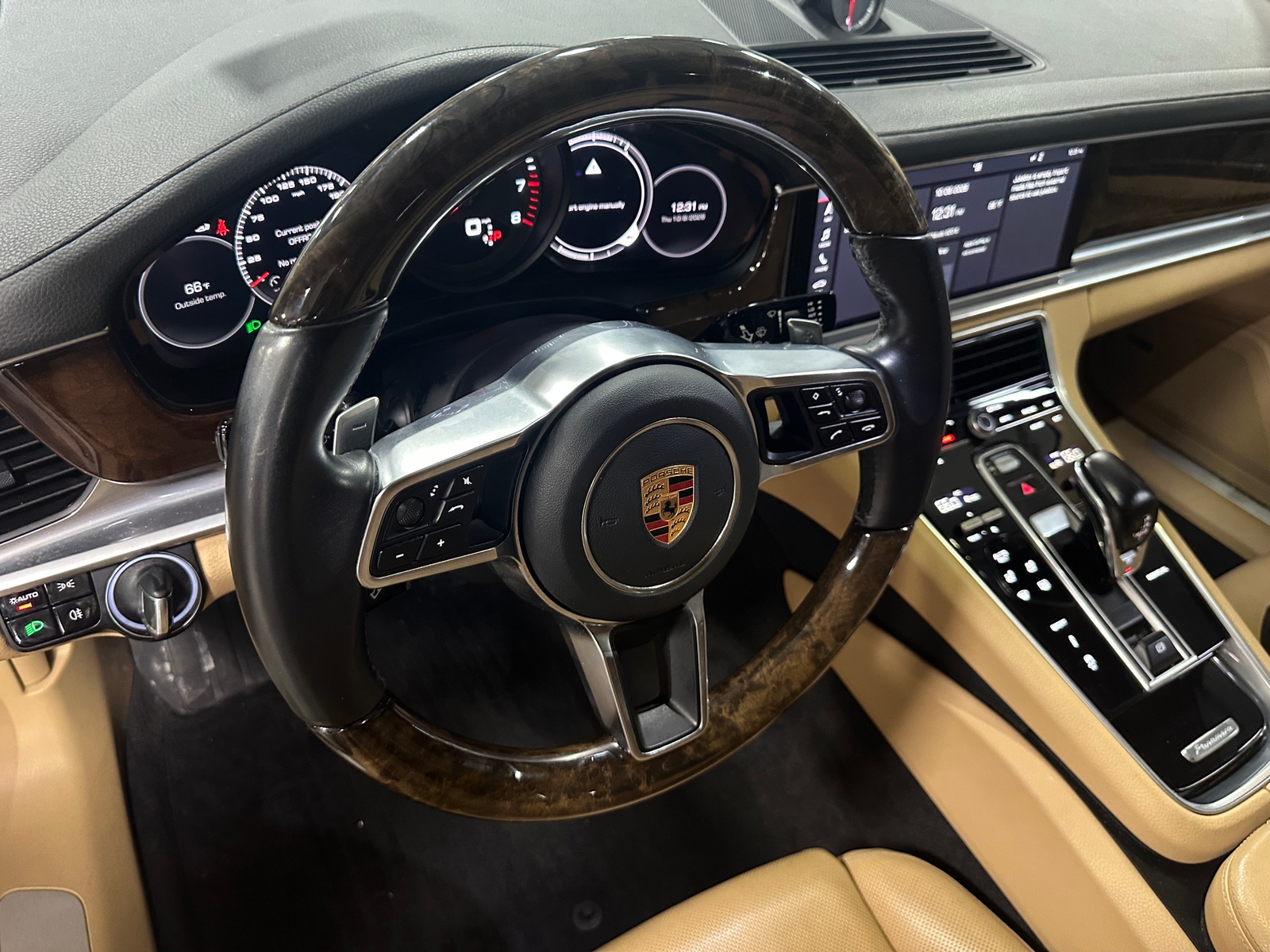 Thumbnail: 2019 Porsche Panamera - 4