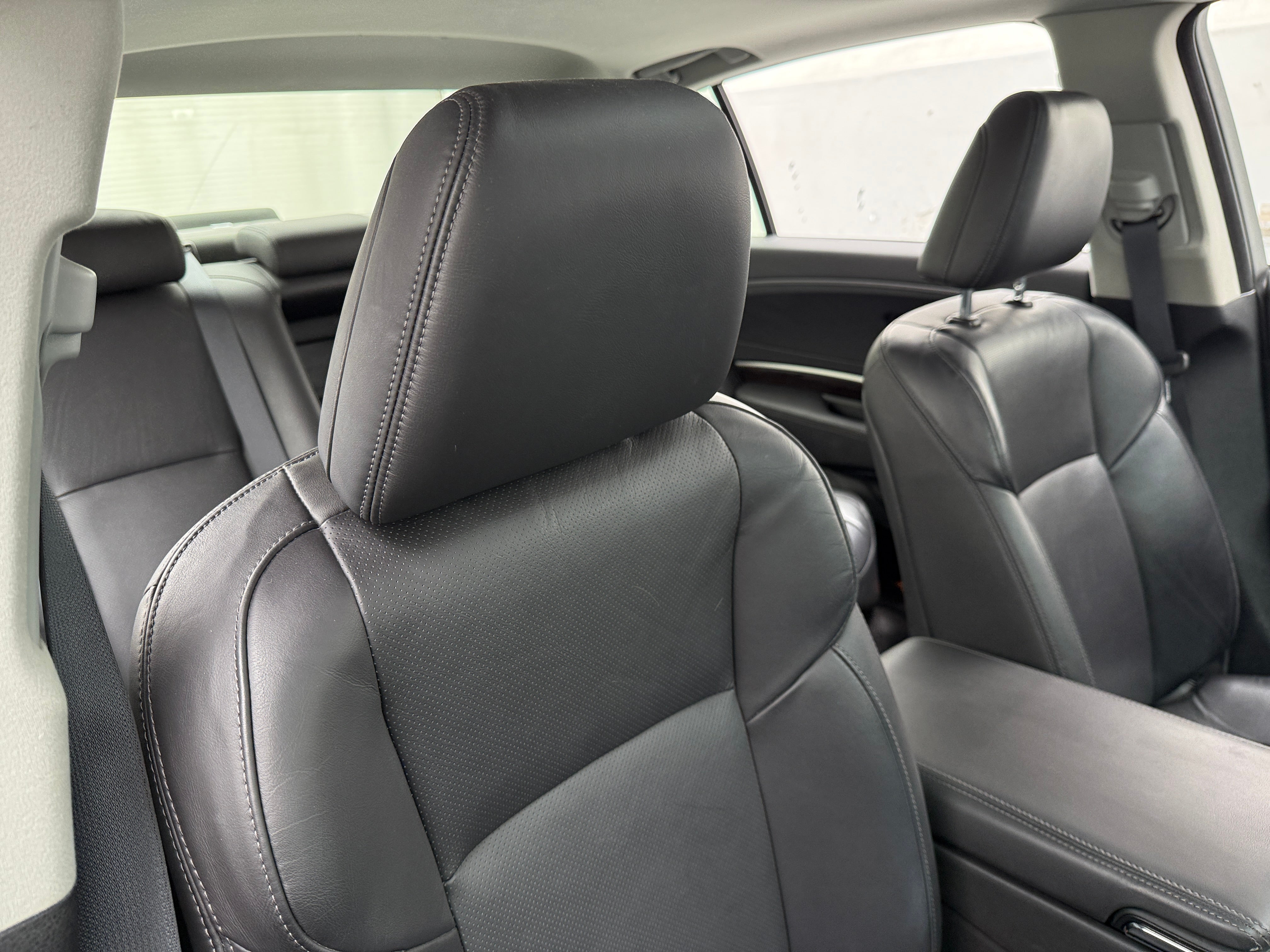 2016 Acura RLX Technology Package