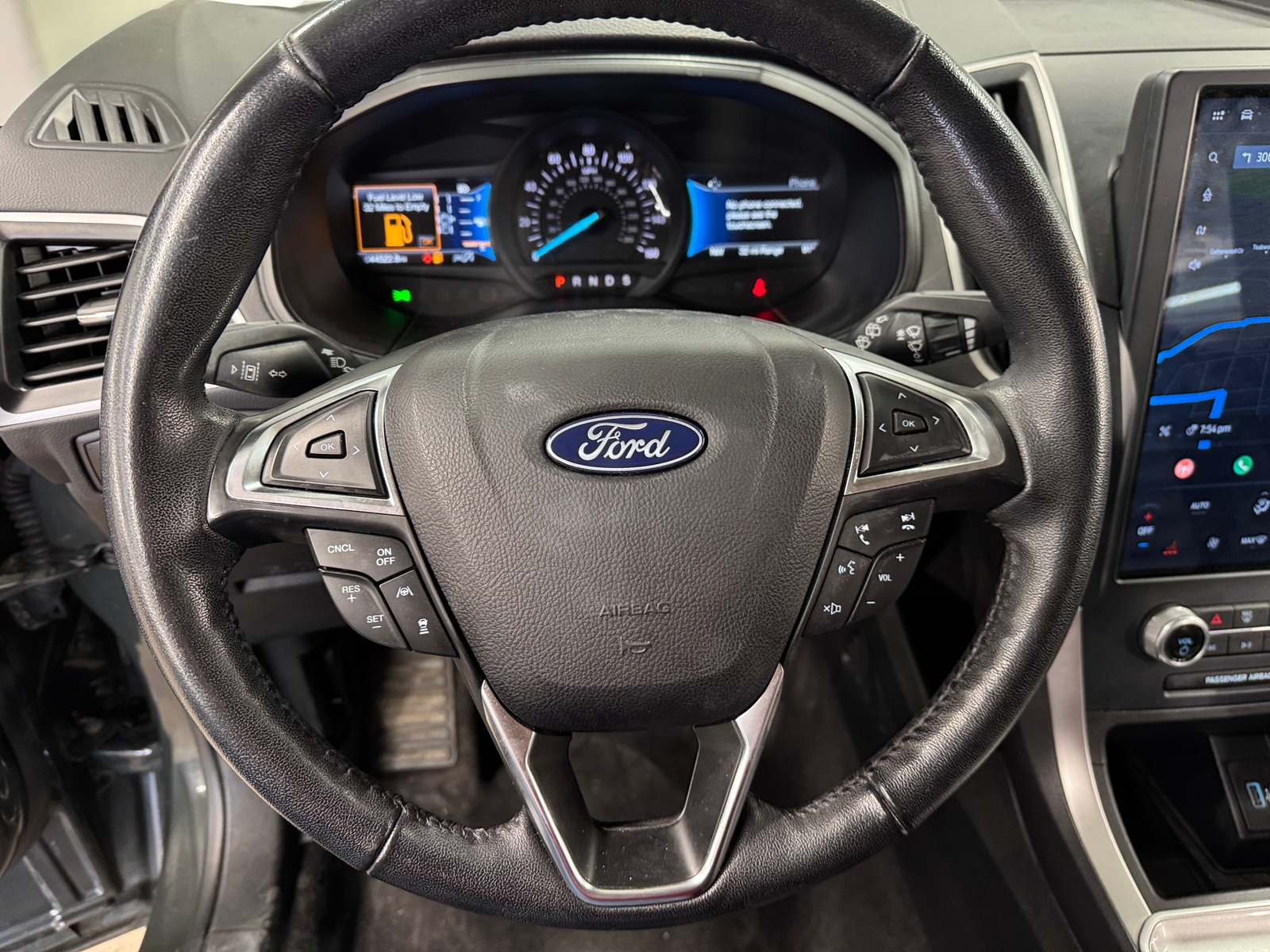 Thumbnail: 2023 Ford Edge - 4