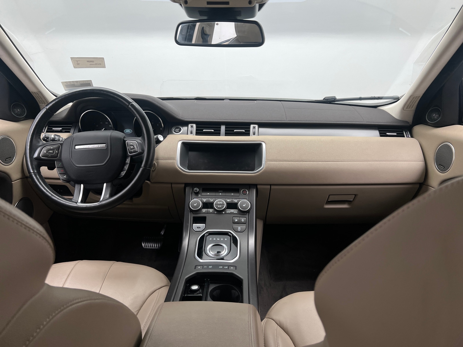 Thumbnail: 2018 Land Rover Range Rover Evoque - 2