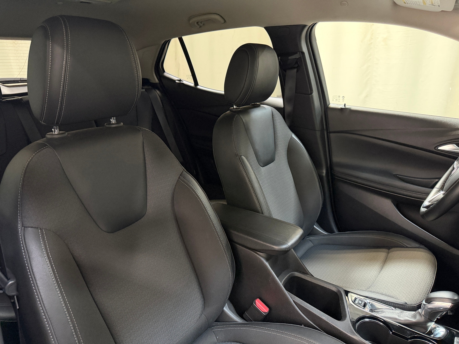 Thumbnail: 2025 Buick Encore GX - 2