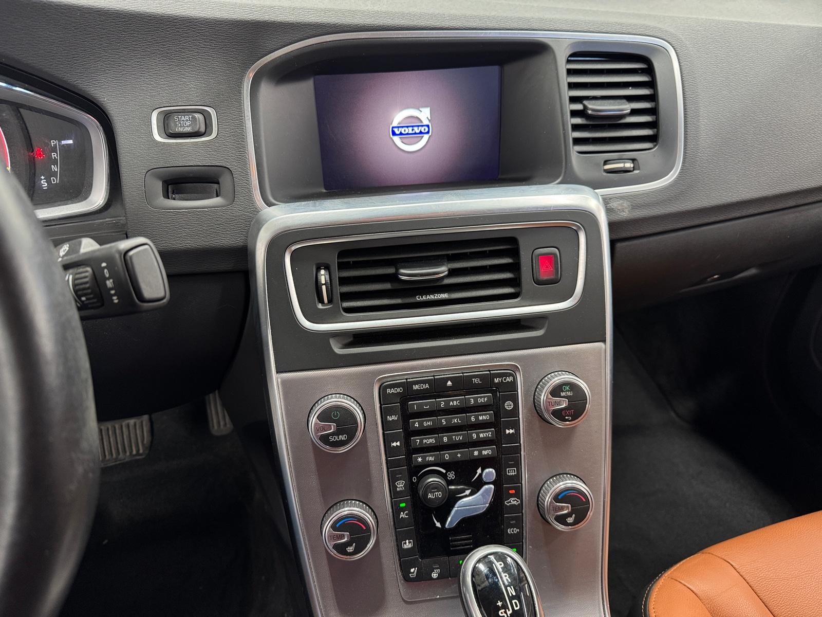 Thumbnail: 2018 Volvo S60 - 3