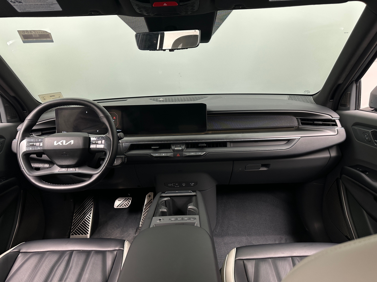 Thumbnail: 2024 Kia EV9 - 2