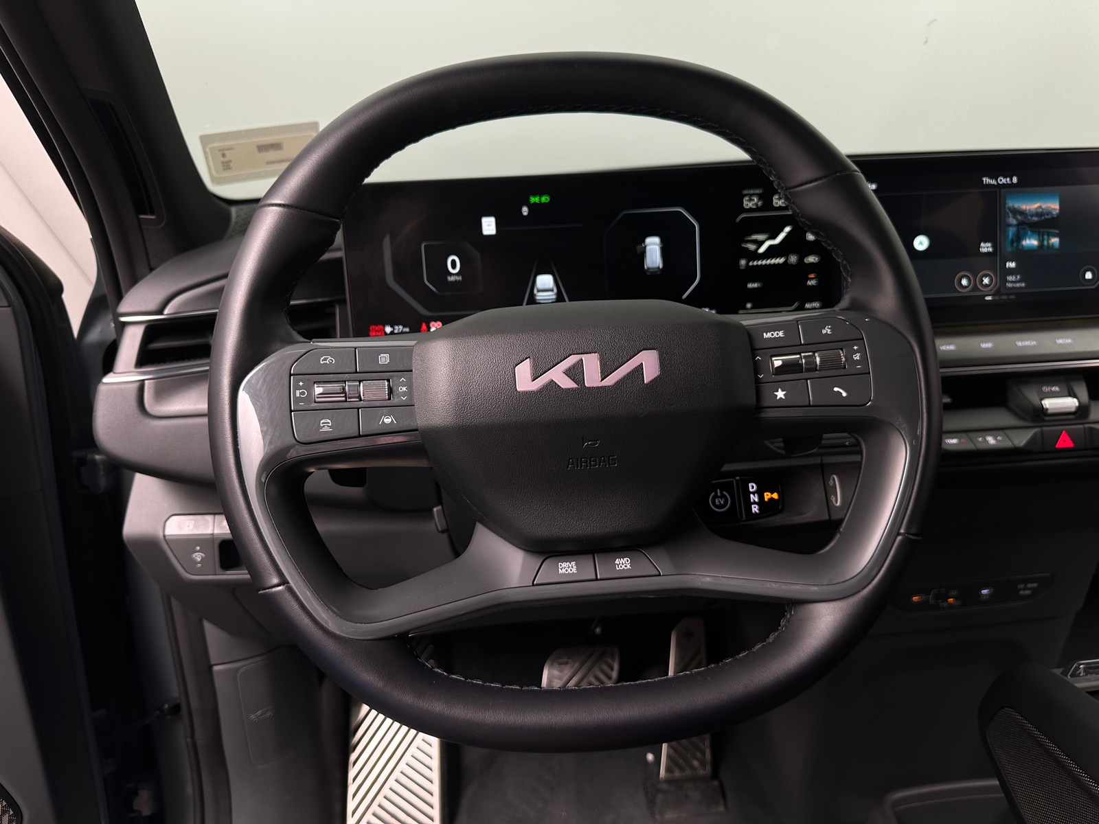 Thumbnail: 2024 Kia EV9 - 4