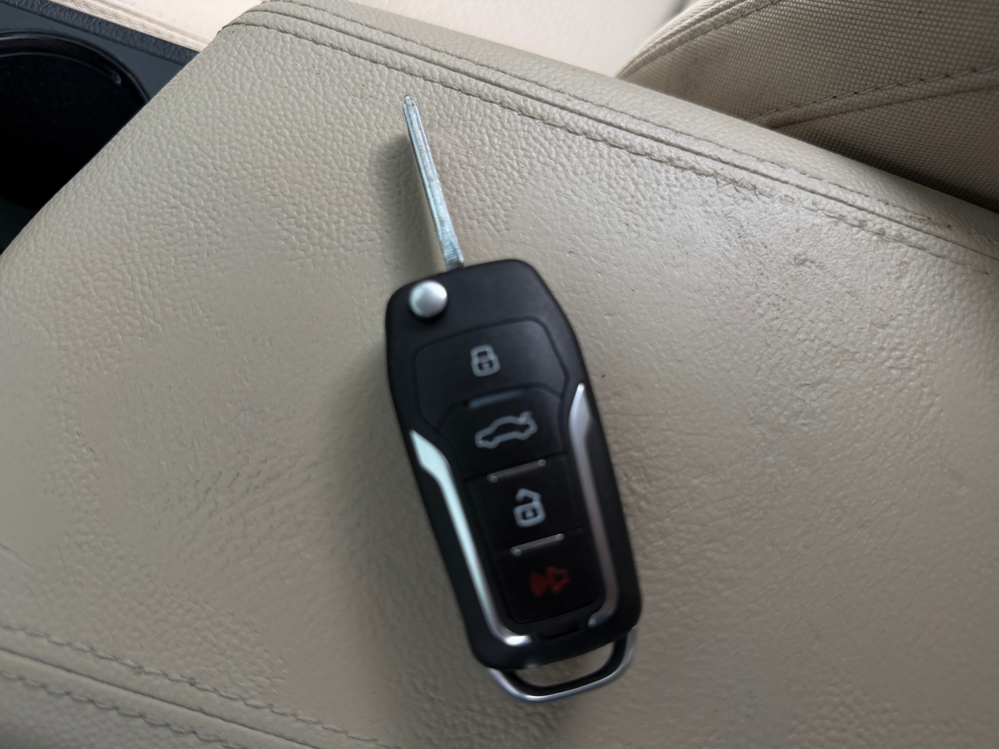 Used 2015 Hyundai Sonata SE with VIN 5NPE24AF3FH106593 for sale in Pewaukee, WI