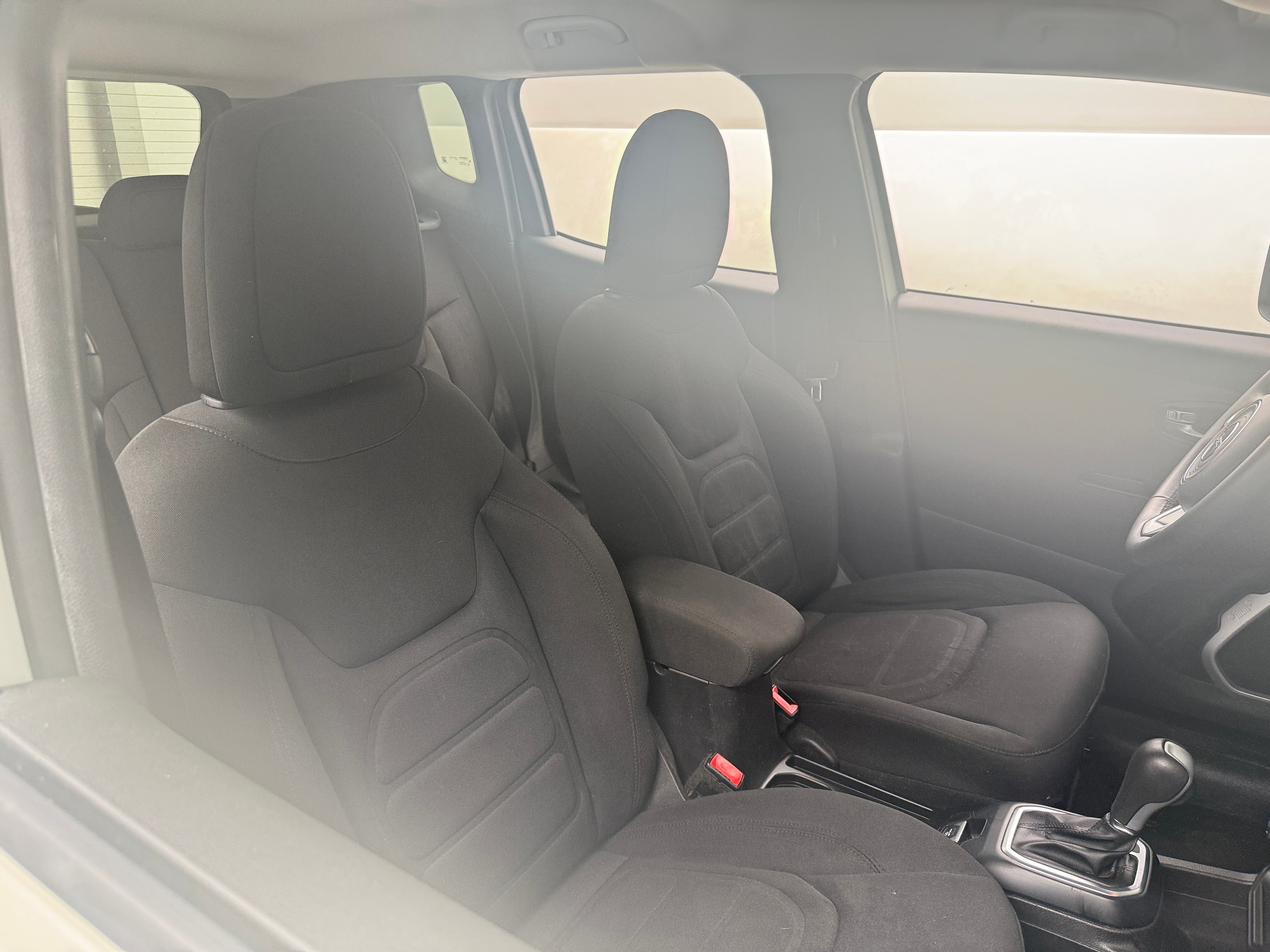 Used 2018 Jeep Renegade Latitude with VIN ZACCJABB5JPH05306 for sale in Pewaukee, WI