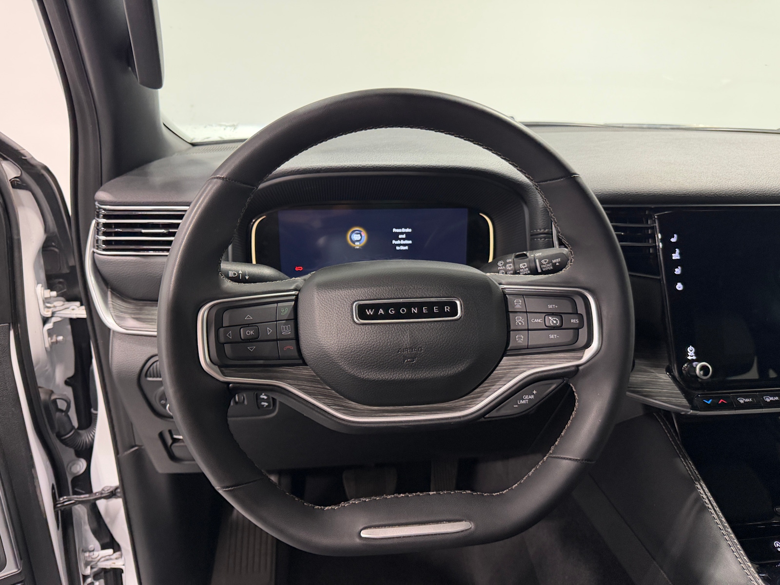 Thumbnail: 2024 Jeep Wagoneer - 4