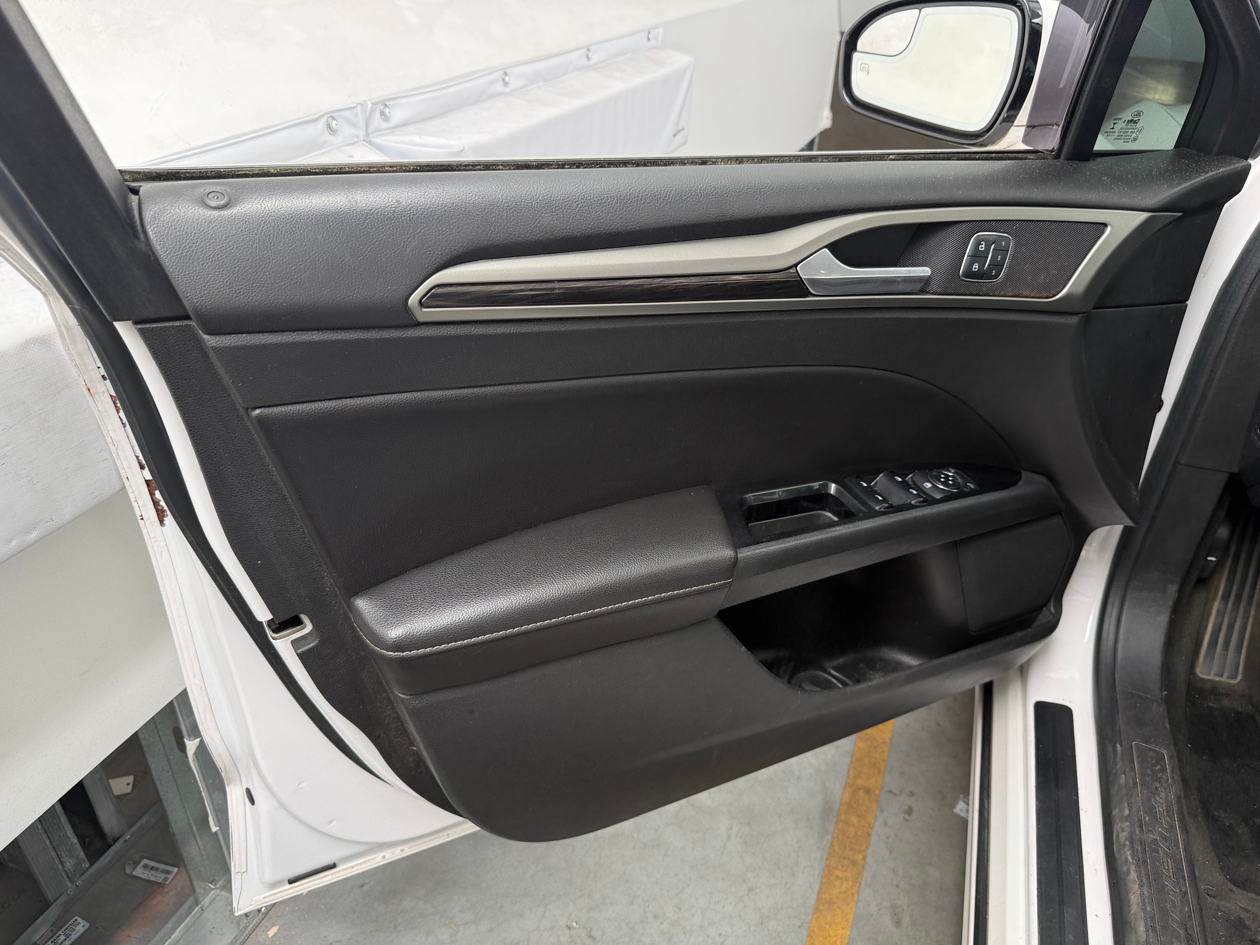 Used 2014 Ford Fusion SE with VIN 3FA6P0HD3ER351656 for sale in Pewaukee, WI