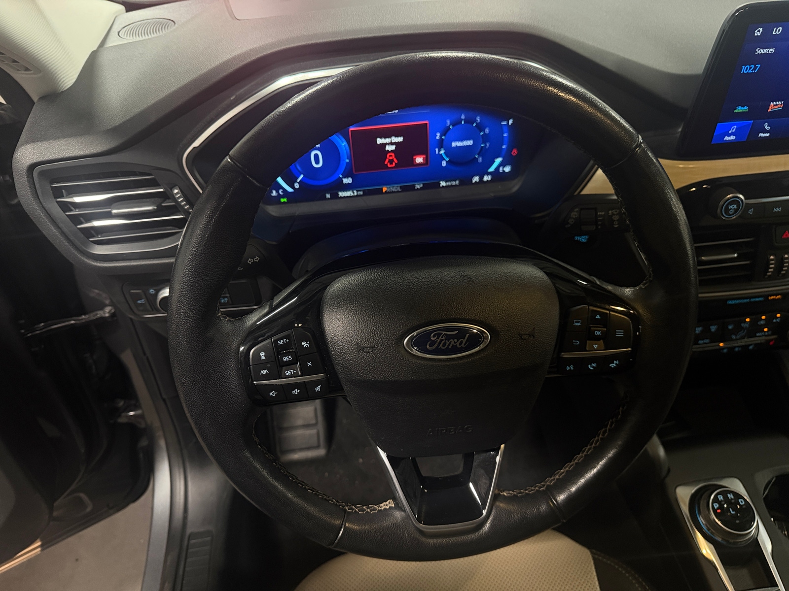 Thumbnail: 2022 Ford Escape - 4