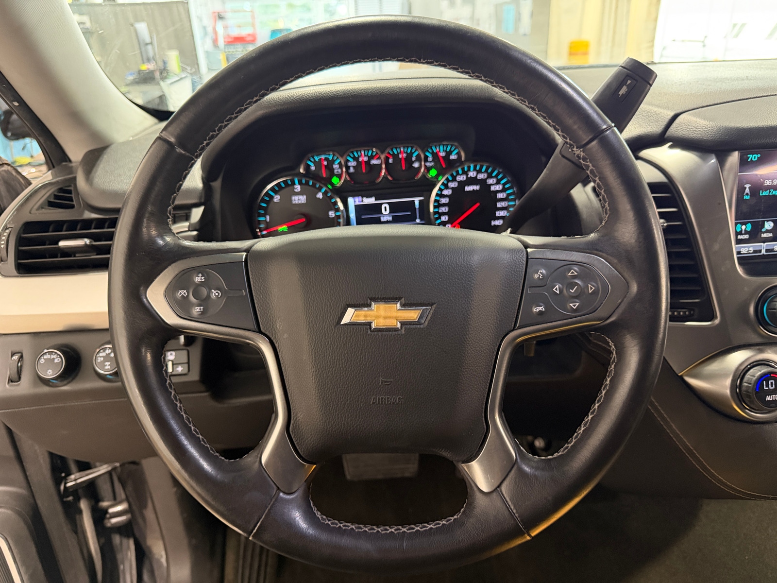 Thumbnail: 2016 Chevrolet Suburban - 5