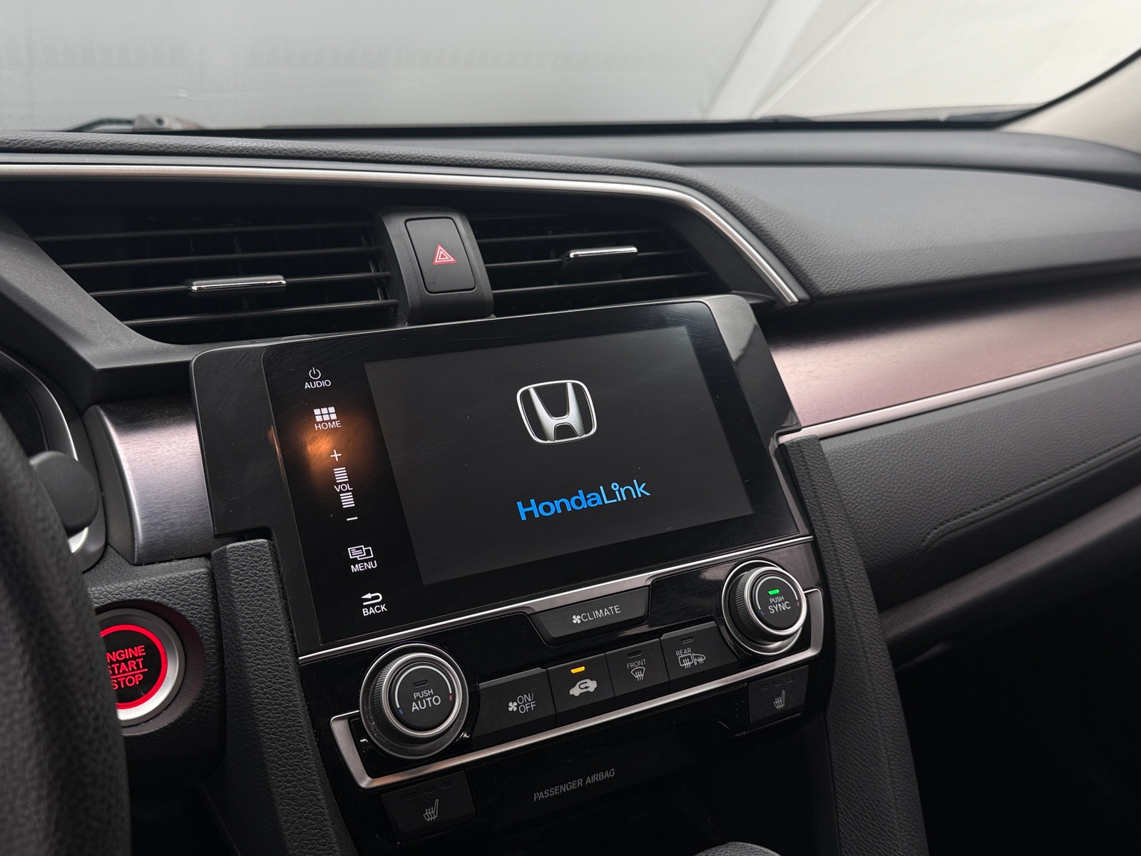 Thumbnail: 2016 Honda Civic - 4
