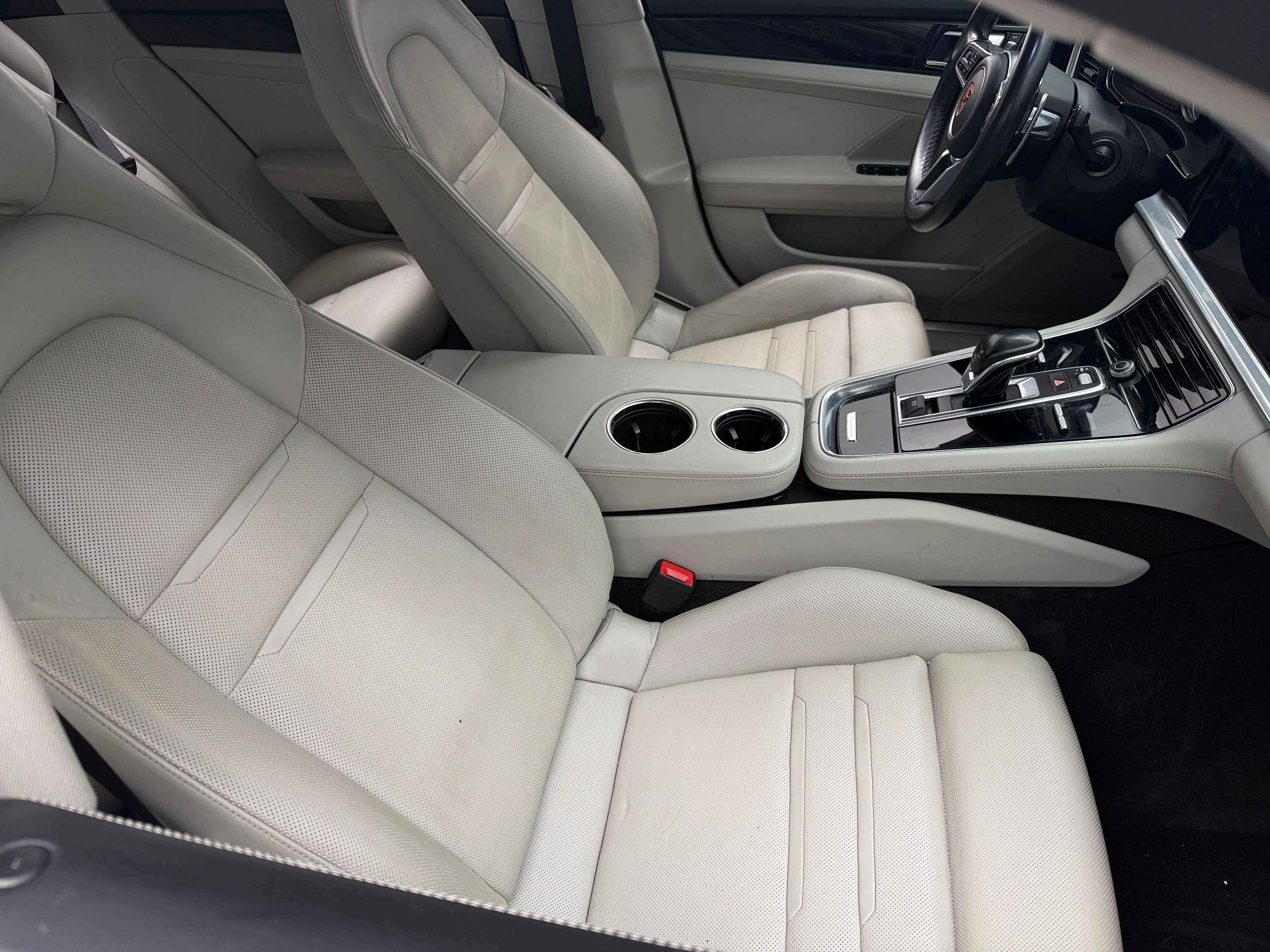 2018 Porsche Panamera