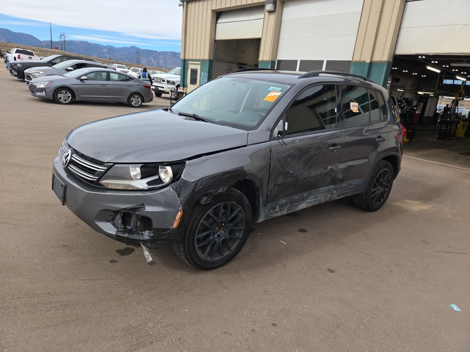 2015 Volkswagen Tiguan SE