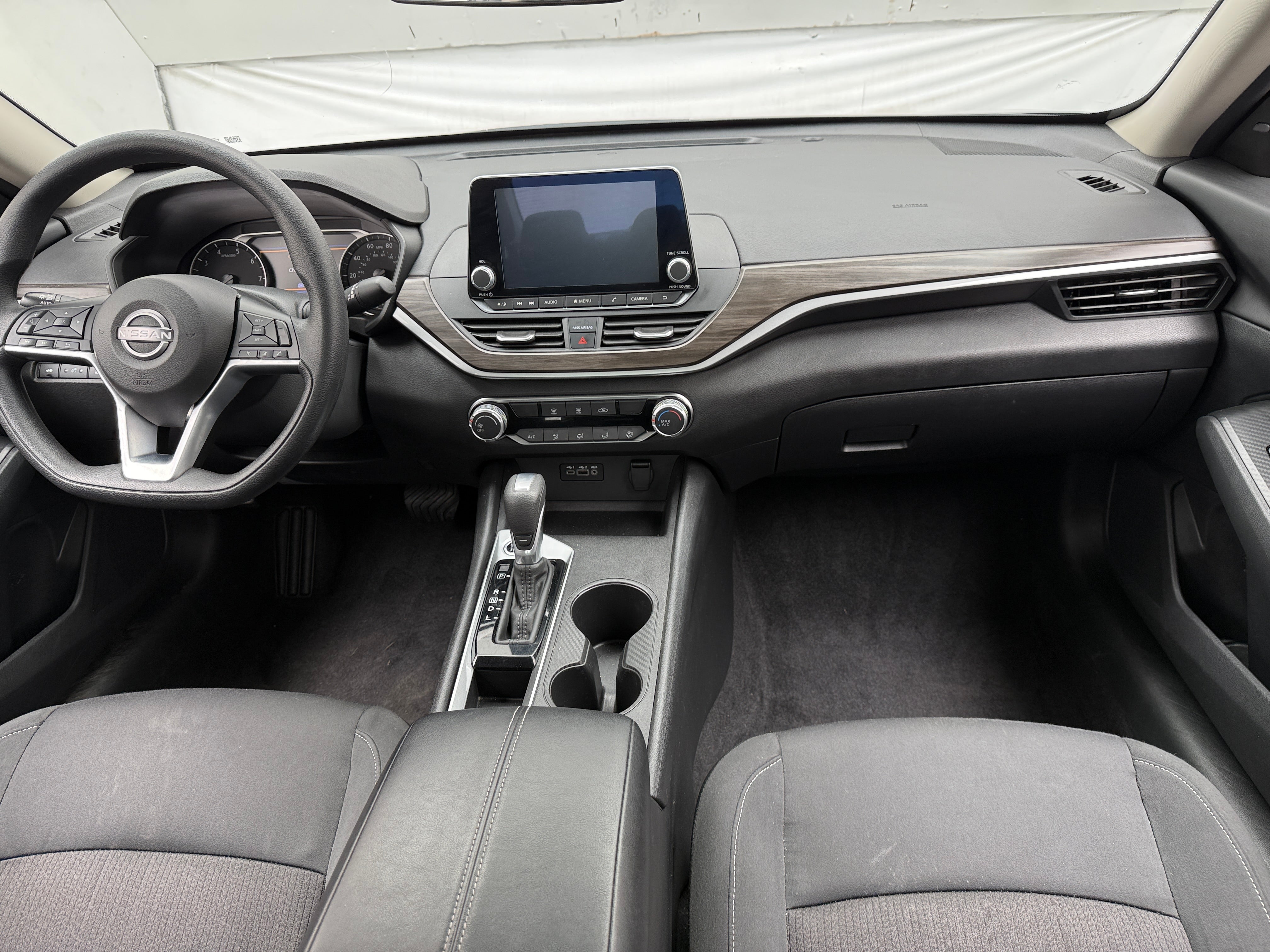 2025 Nissan Altima SV - Photo 4