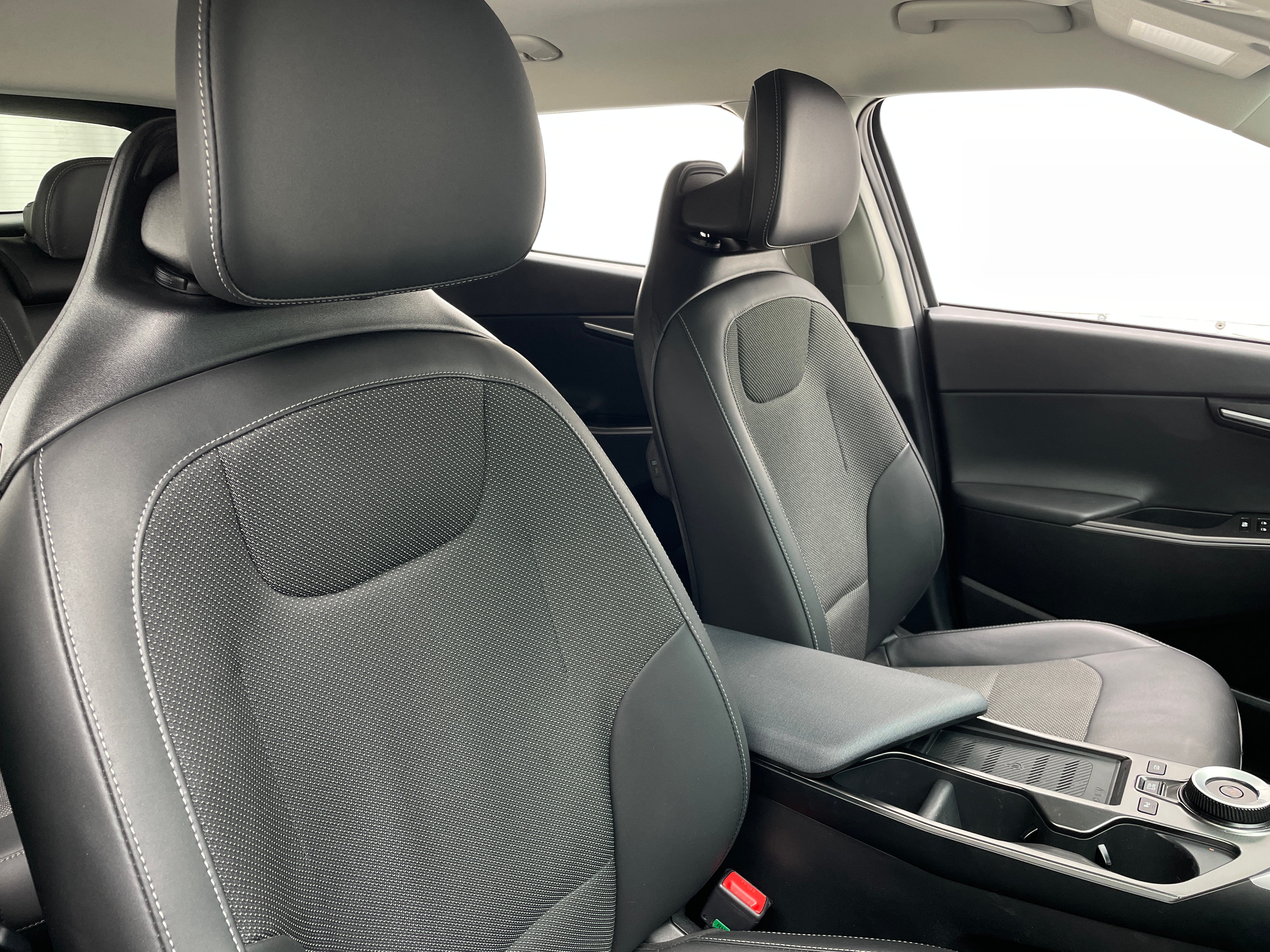 2024 Kia EV6 Light L/R