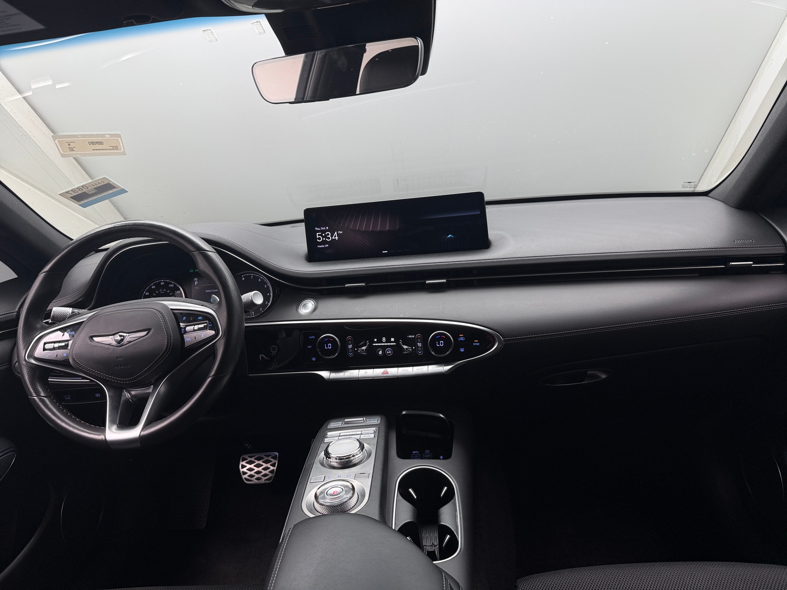 Thumbnail: 2022 Genesis GV70 - 2