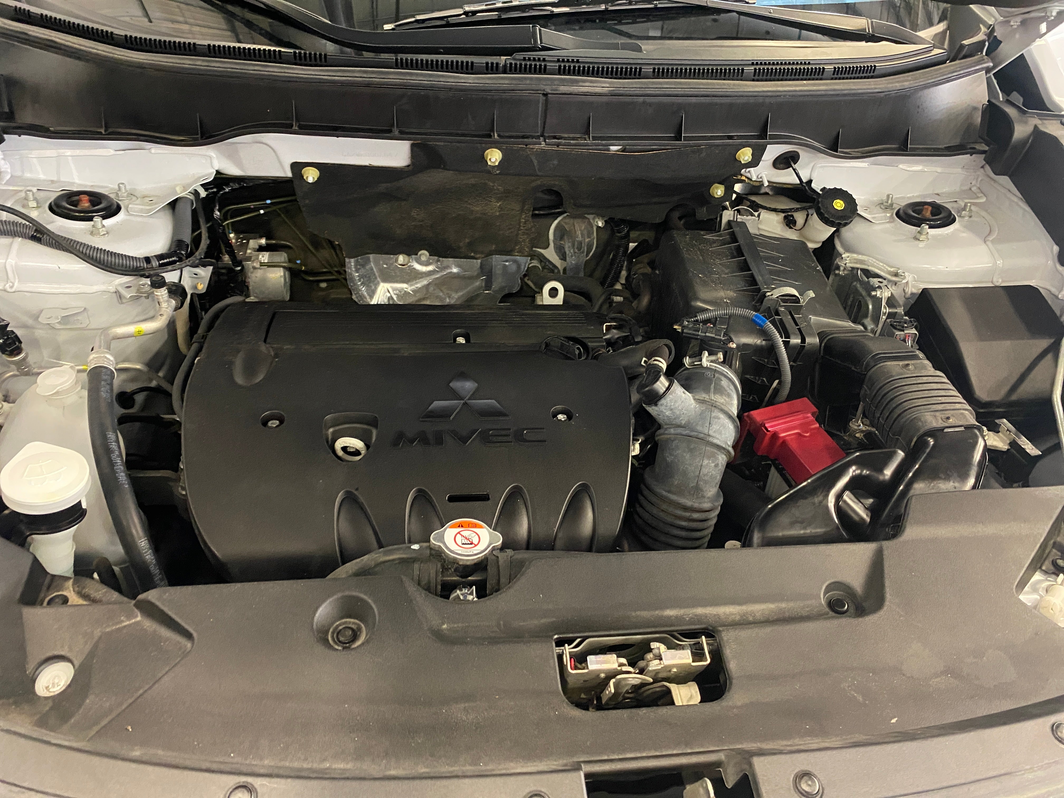 2024 Mitsubishi Outlander Sport ES