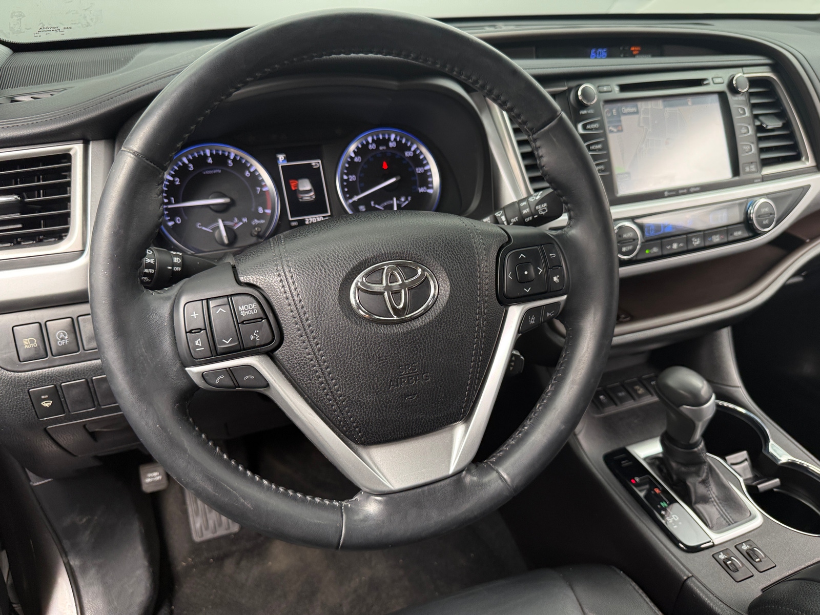 Thumbnail: 2018 Toyota Highlander - 5