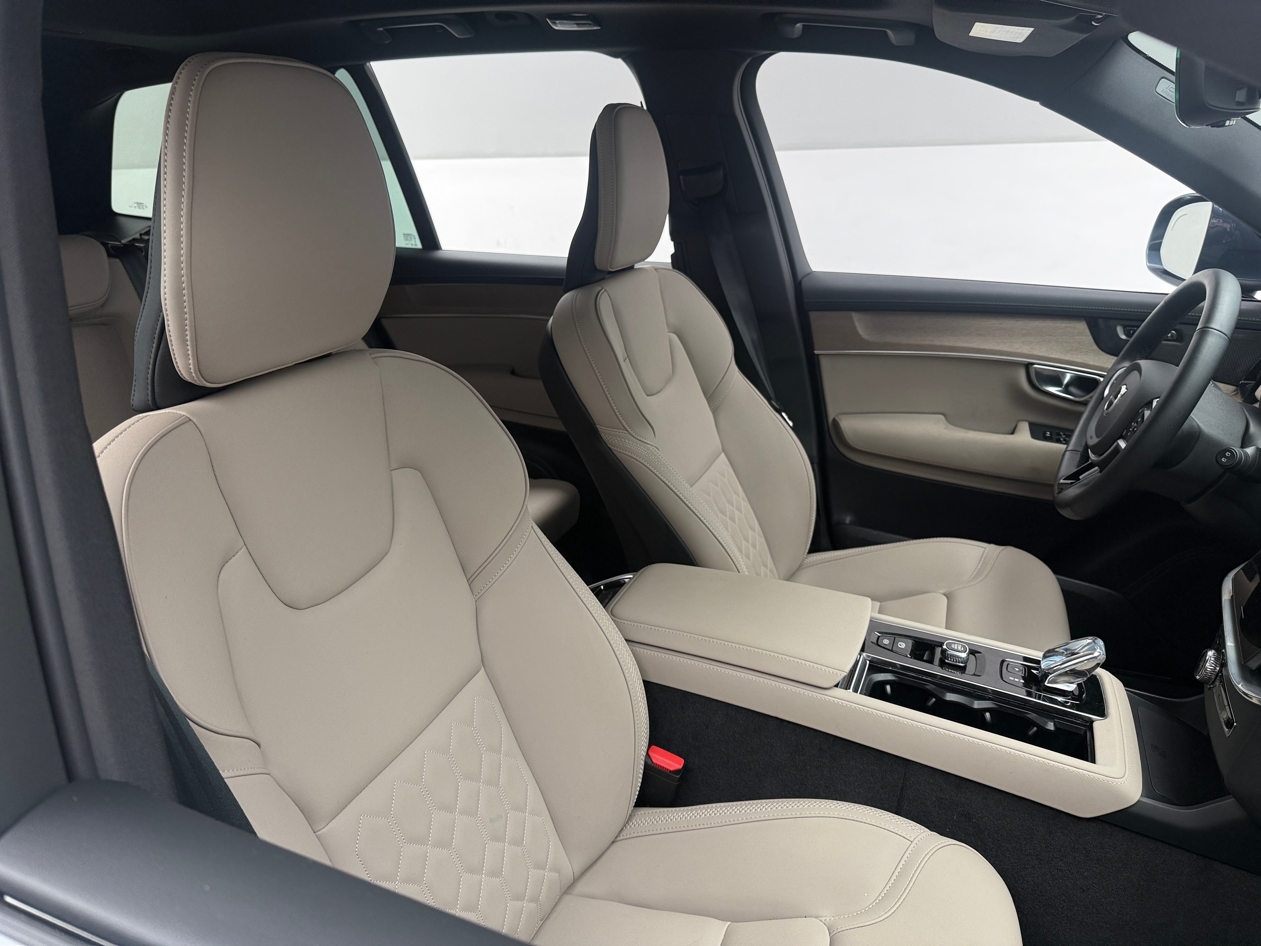 2026 Volvo XC90 Plus