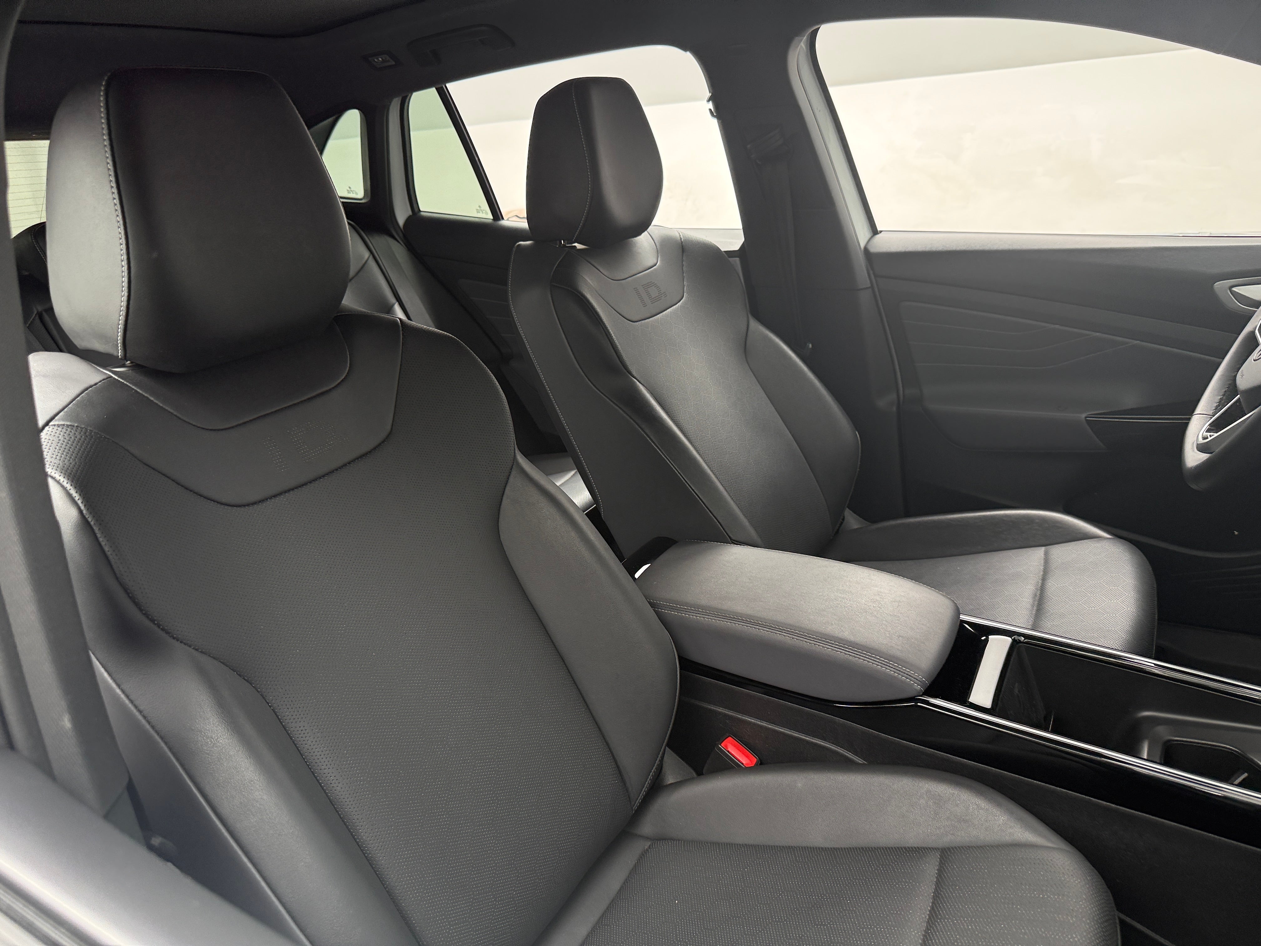 2023 Volkswagen ID.4 PRO S PLUS