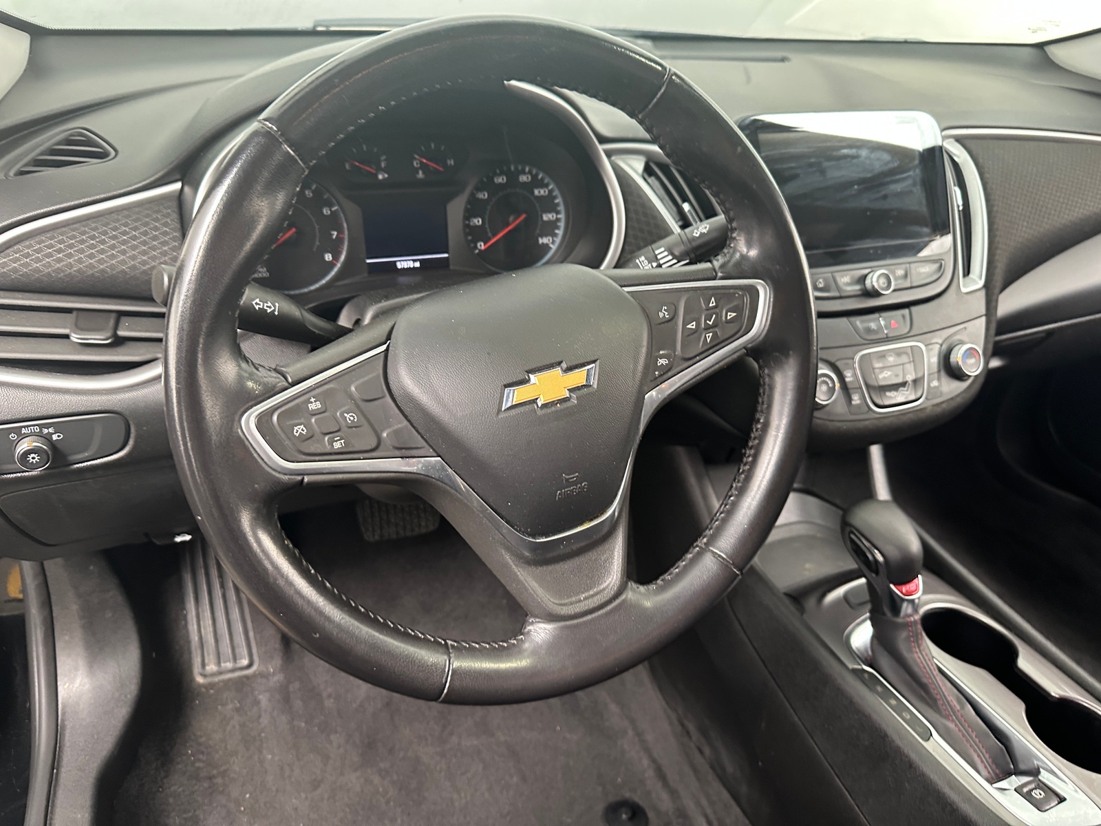 Thumbnail: 2022 Chevrolet Malibu - 5
