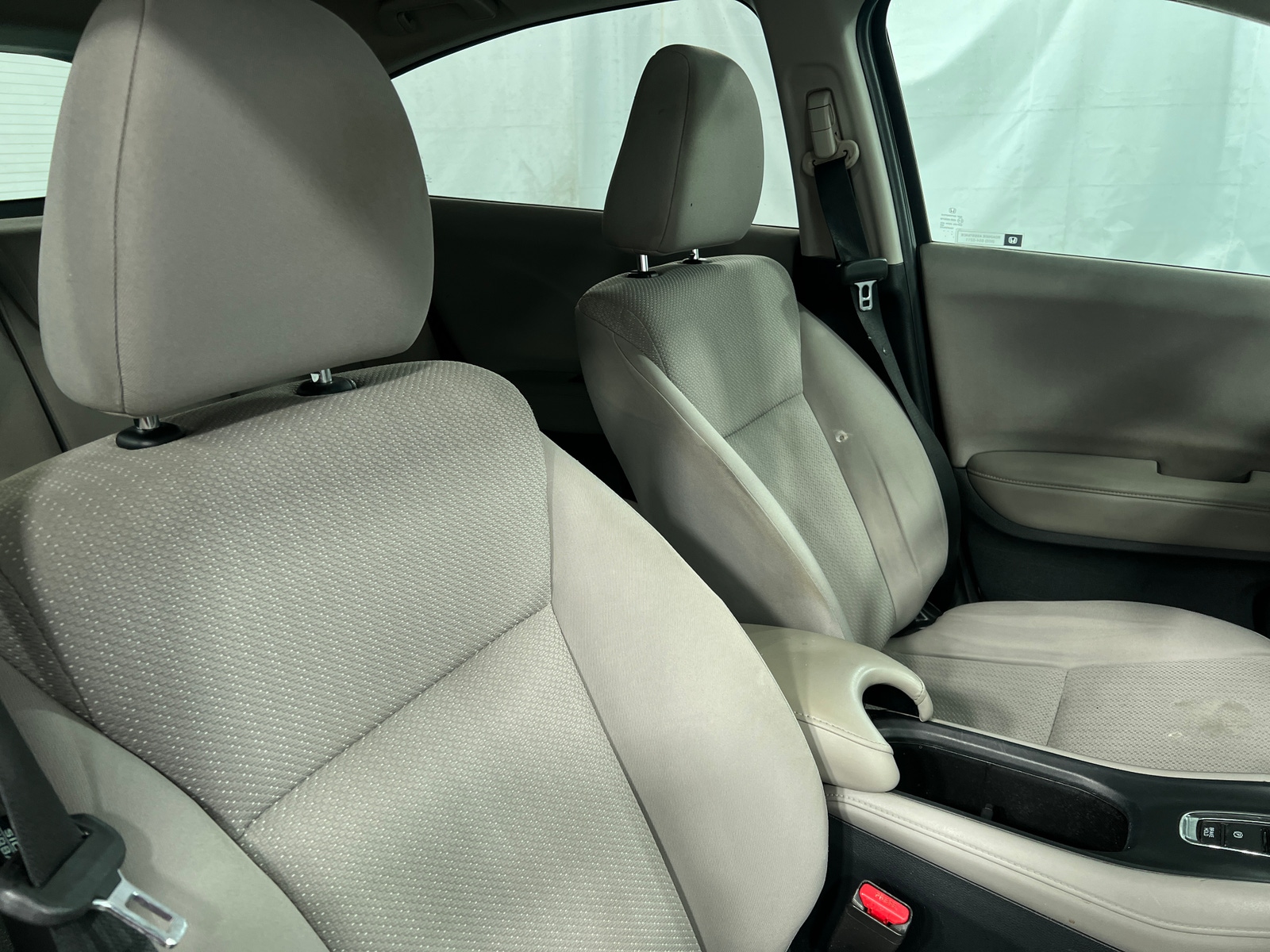 Thumbnail: 2017 Honda HR-V - 2