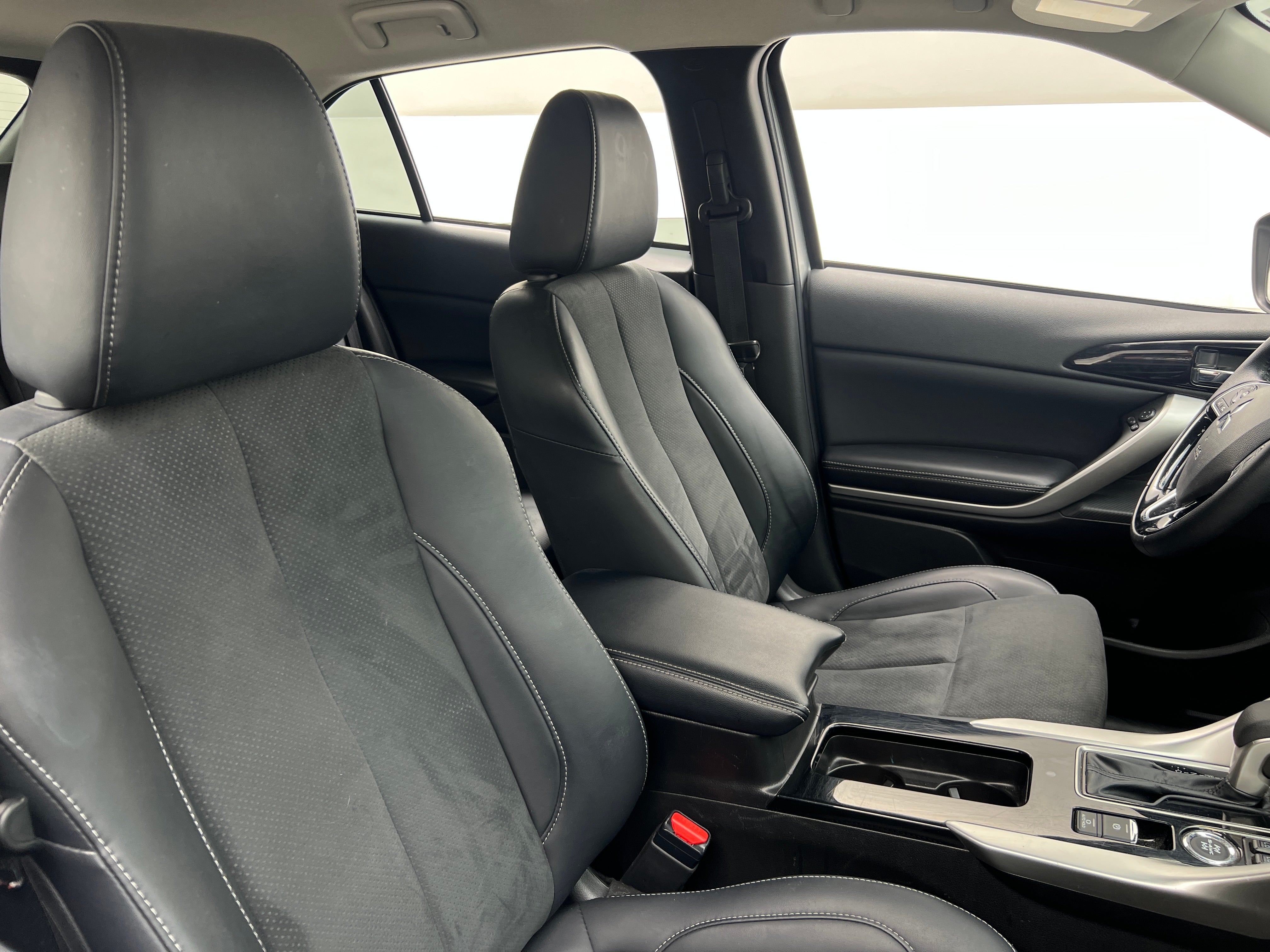2025 Mitsubishi Eclipse Cross SE
