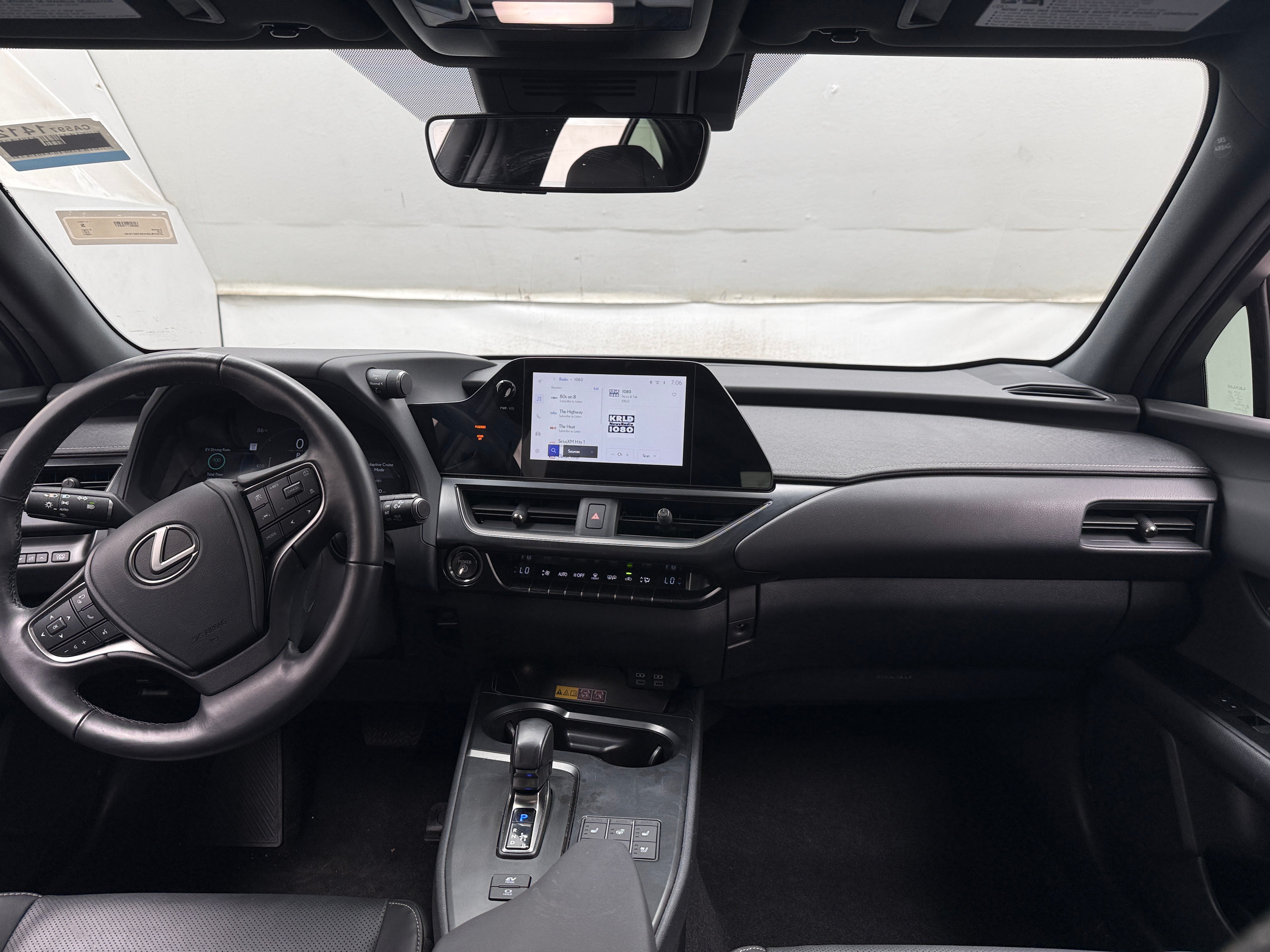 2025 Lexus UX Hybrid