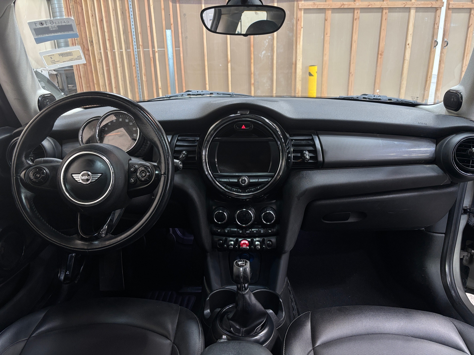 Thumbnail: 2017 MINI Cooper Hardtop - 2