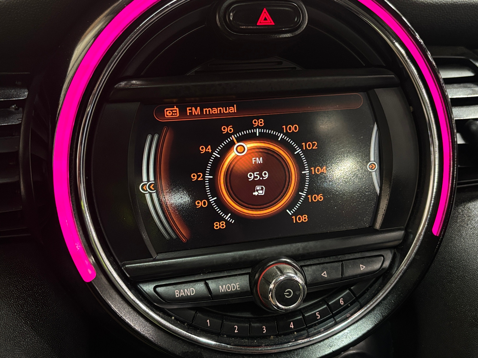 Thumbnail: 2017 MINI Cooper Hardtop - 3