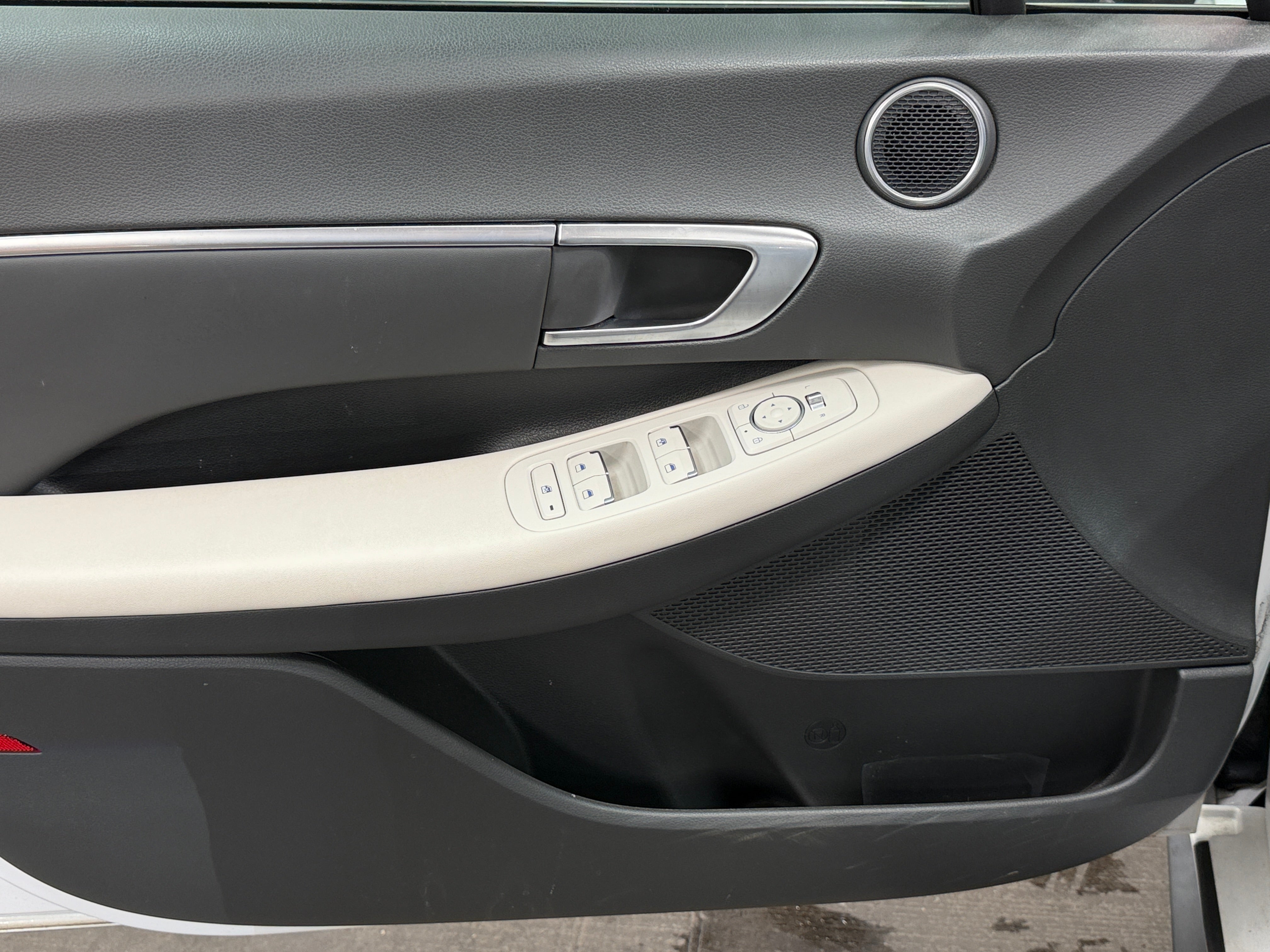 2022 Hyundai Sonata Hybrid