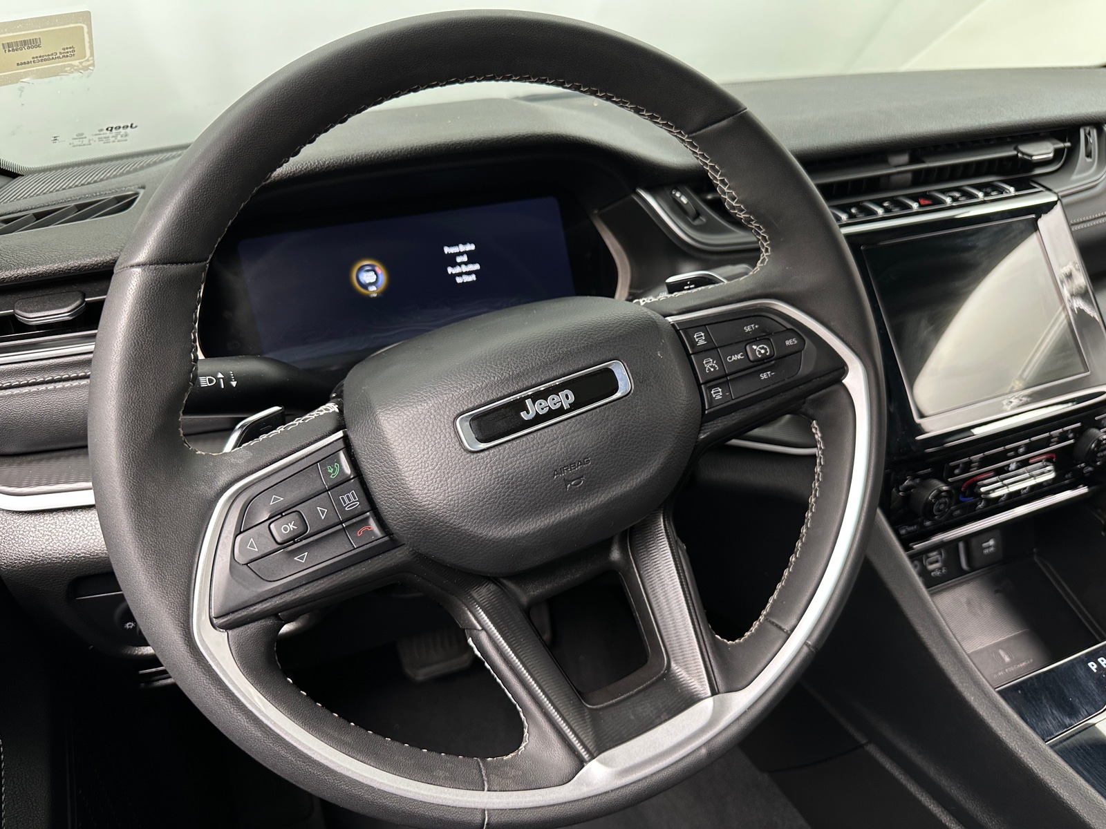 Thumbnail: 2025 Jeep Grand Cherokee - 4