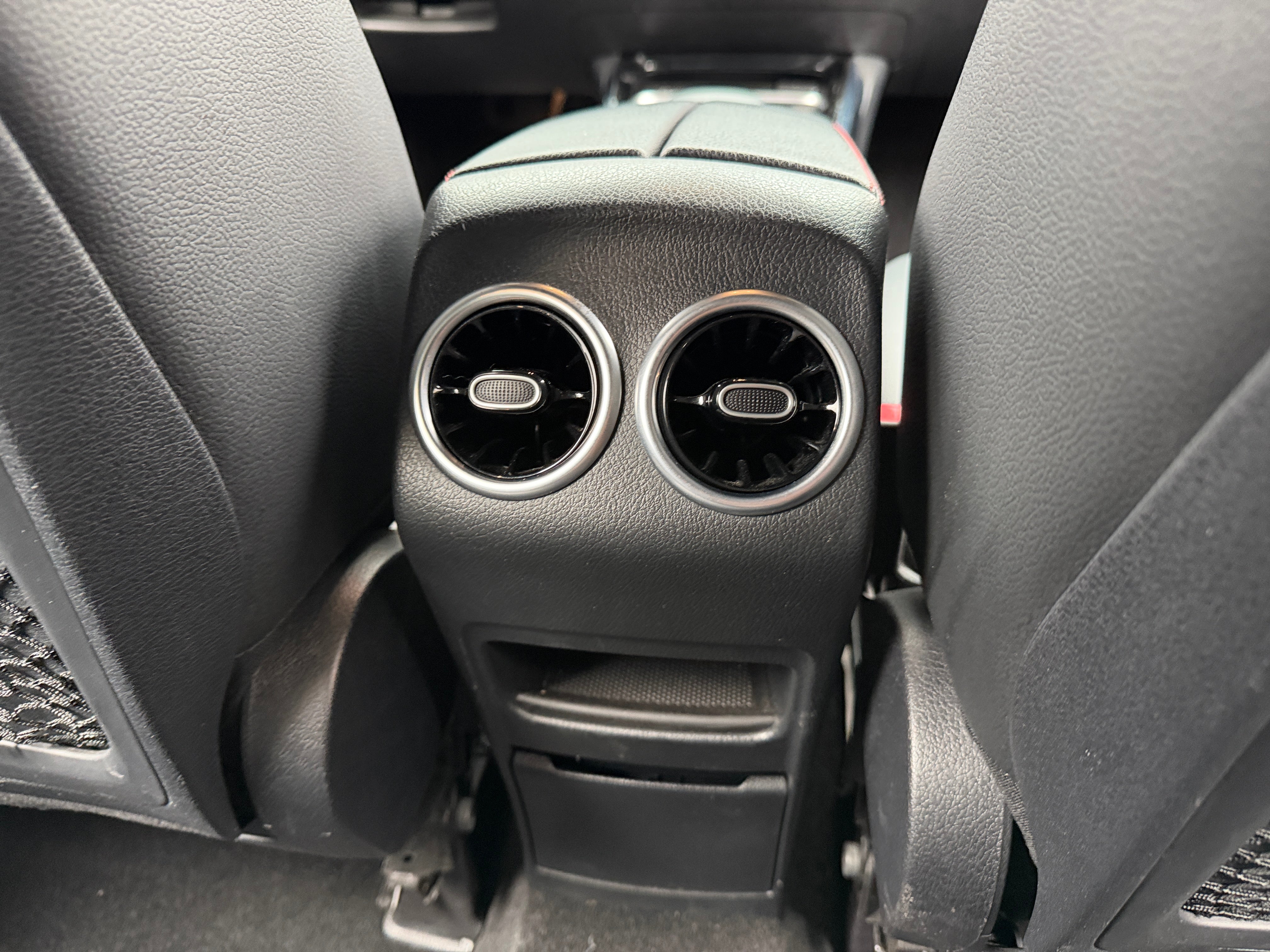 2021 Mercedes-Benz GLB