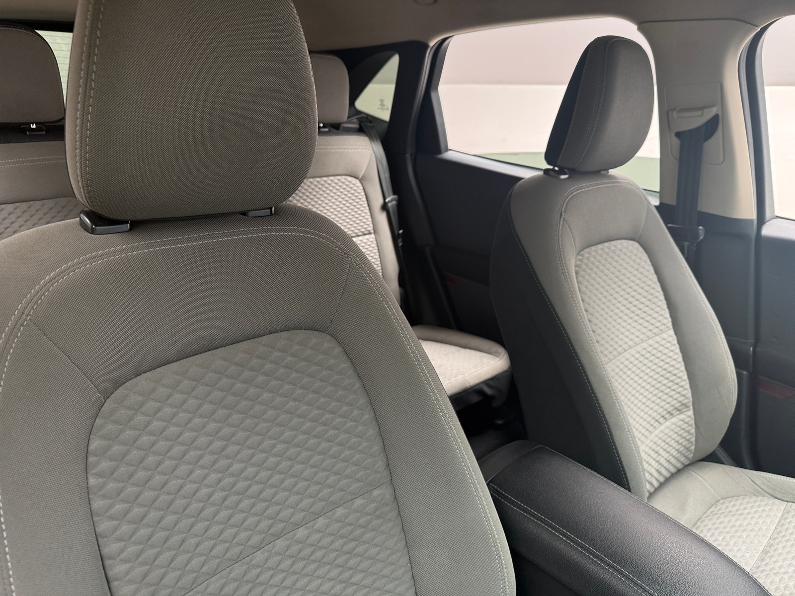 Thumbnail: 2020 Ford Escape - 2