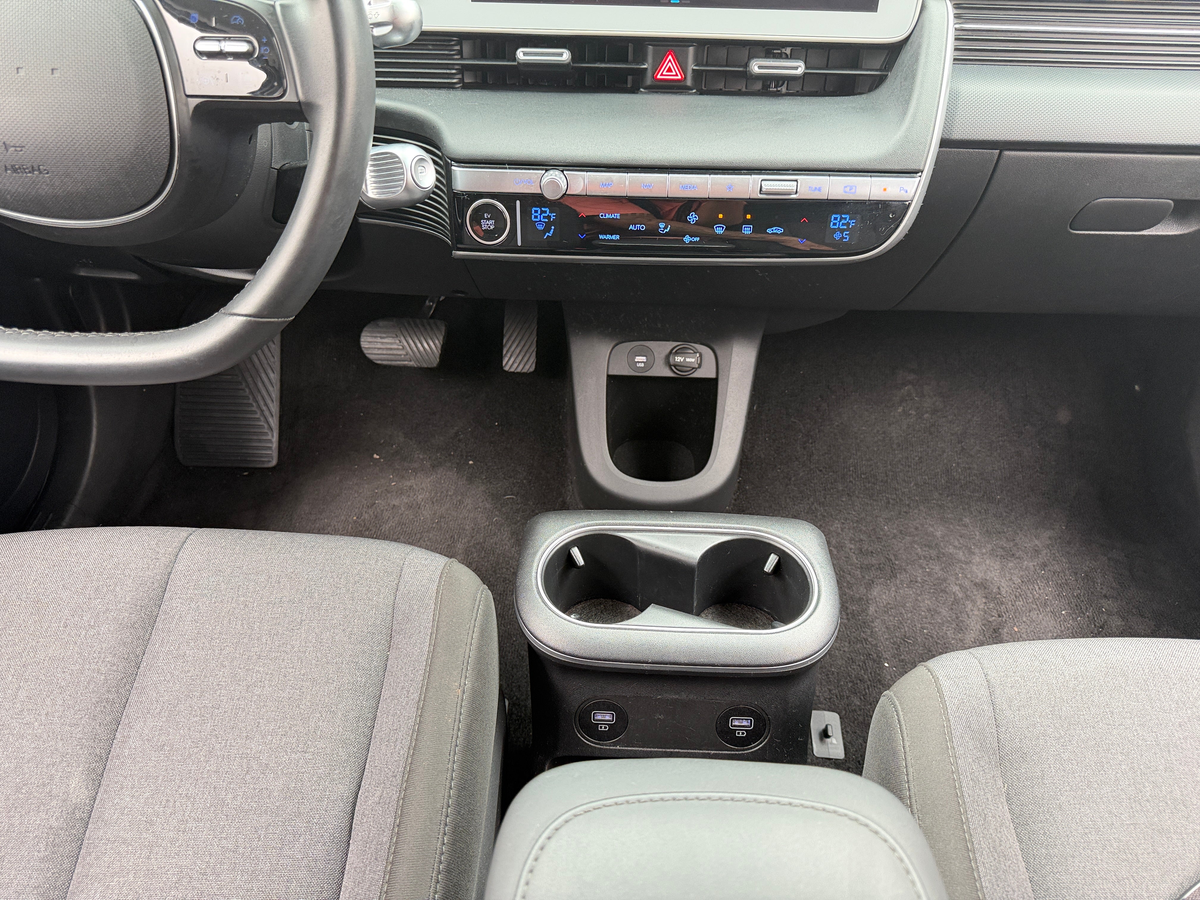 Used 2024 Hyundai IONIQ 5 SE with VIN KM8KMDDF0RU249595 for sale in Oak Creek, WI