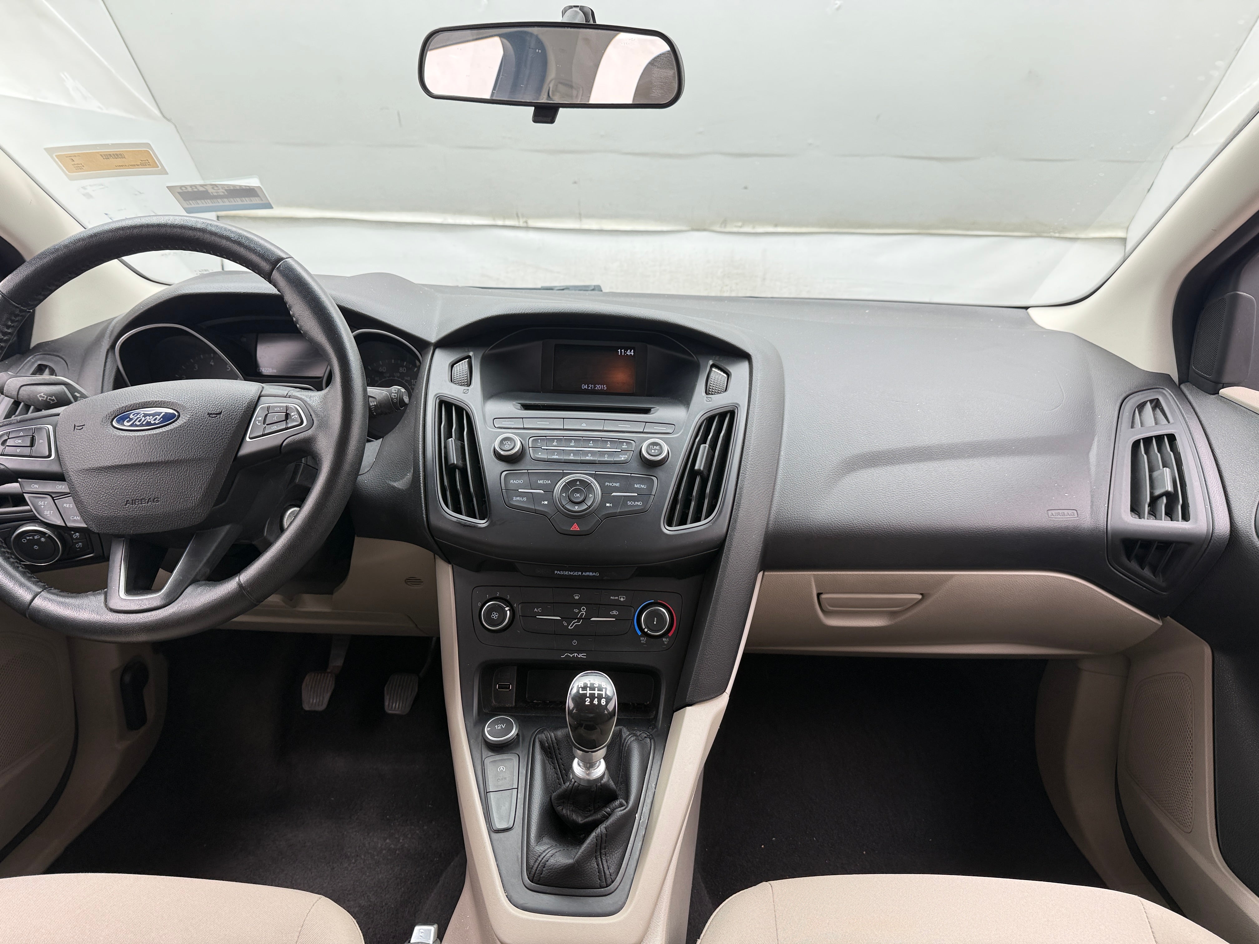 Used 2015 Ford Focus SE with VIN 1FADP3FE0FL379824 for sale in Pewaukee, WI