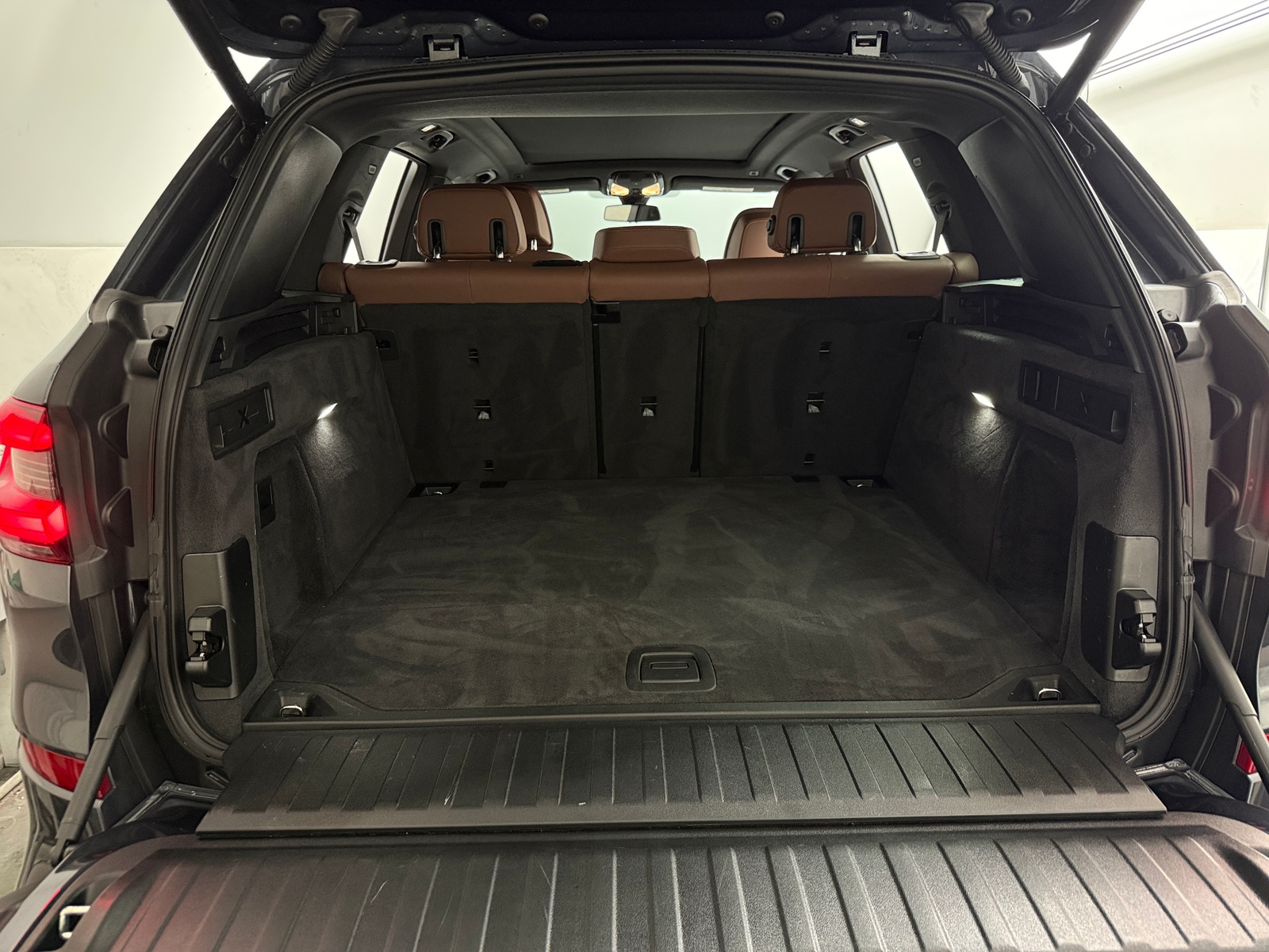 Thumbnail: 2022 BMW X5 - 6