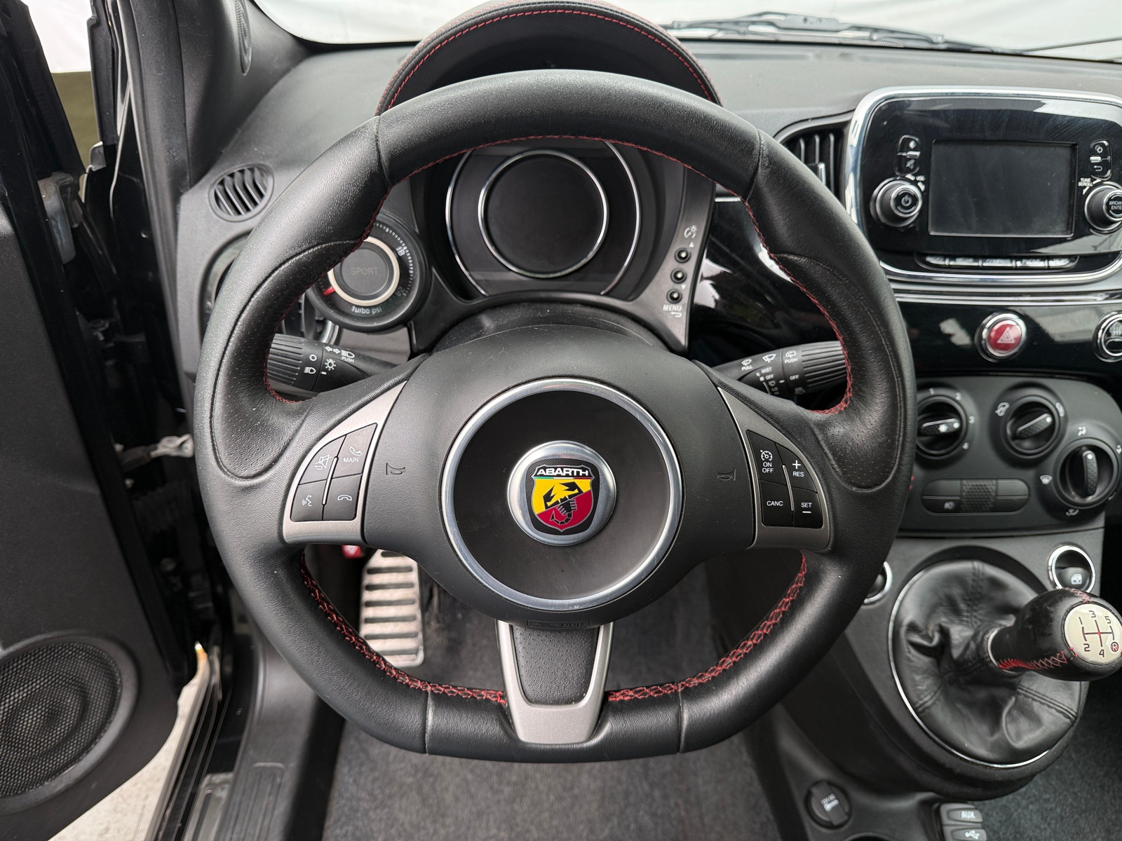 Thumbnail: 2017 Fiat 500 - 5
