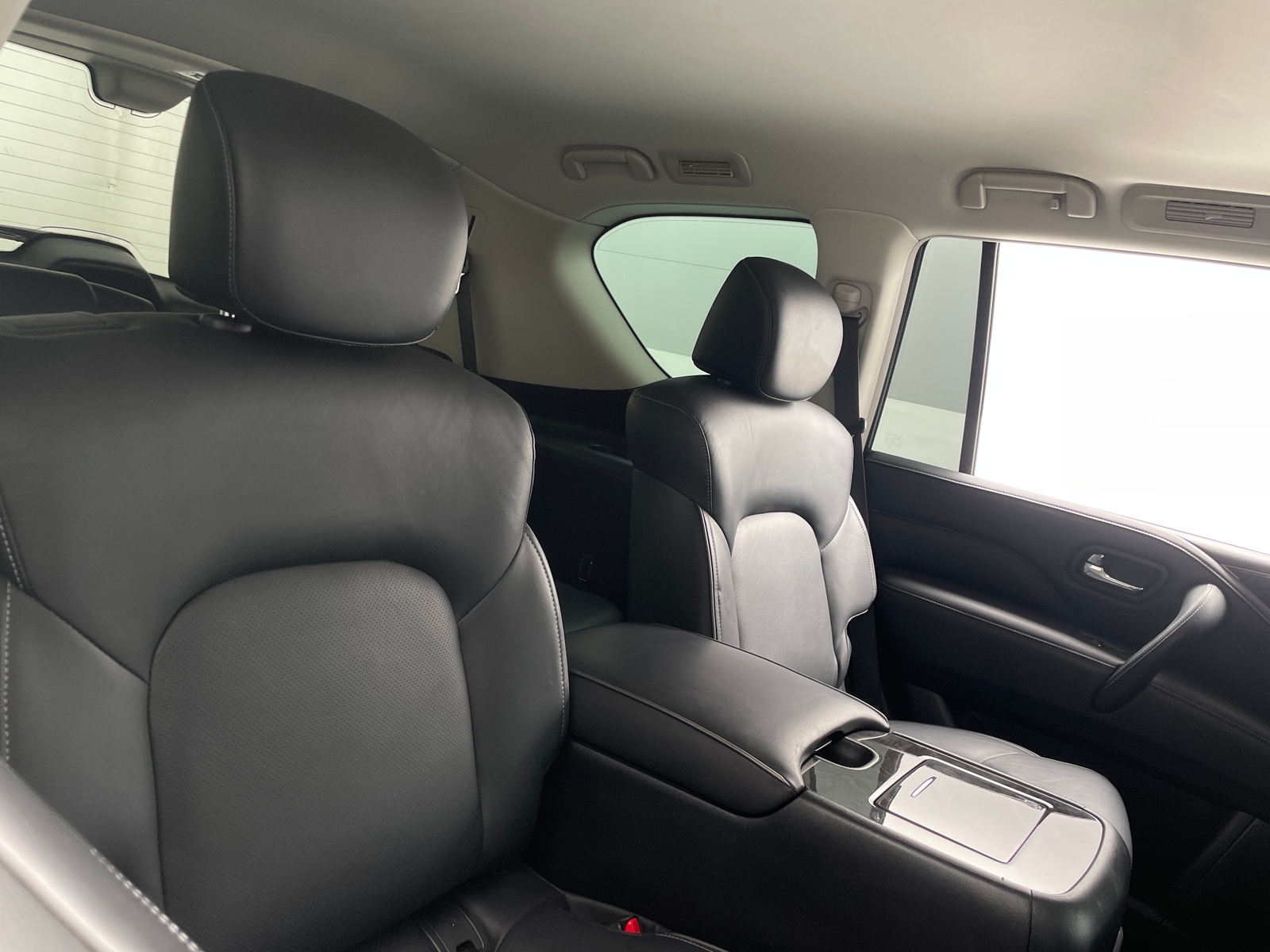 Thumbnail: 2023 INFINITI QX80 - 5