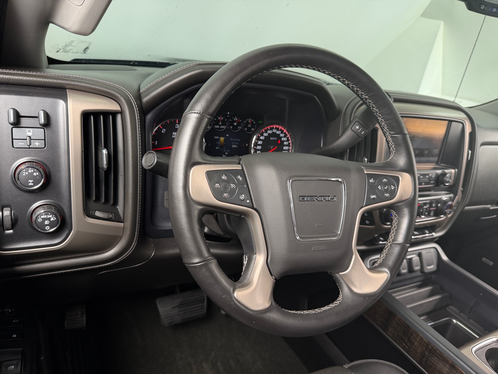 Thumbnail: 2015 GMC Sierra 2500 - 4
