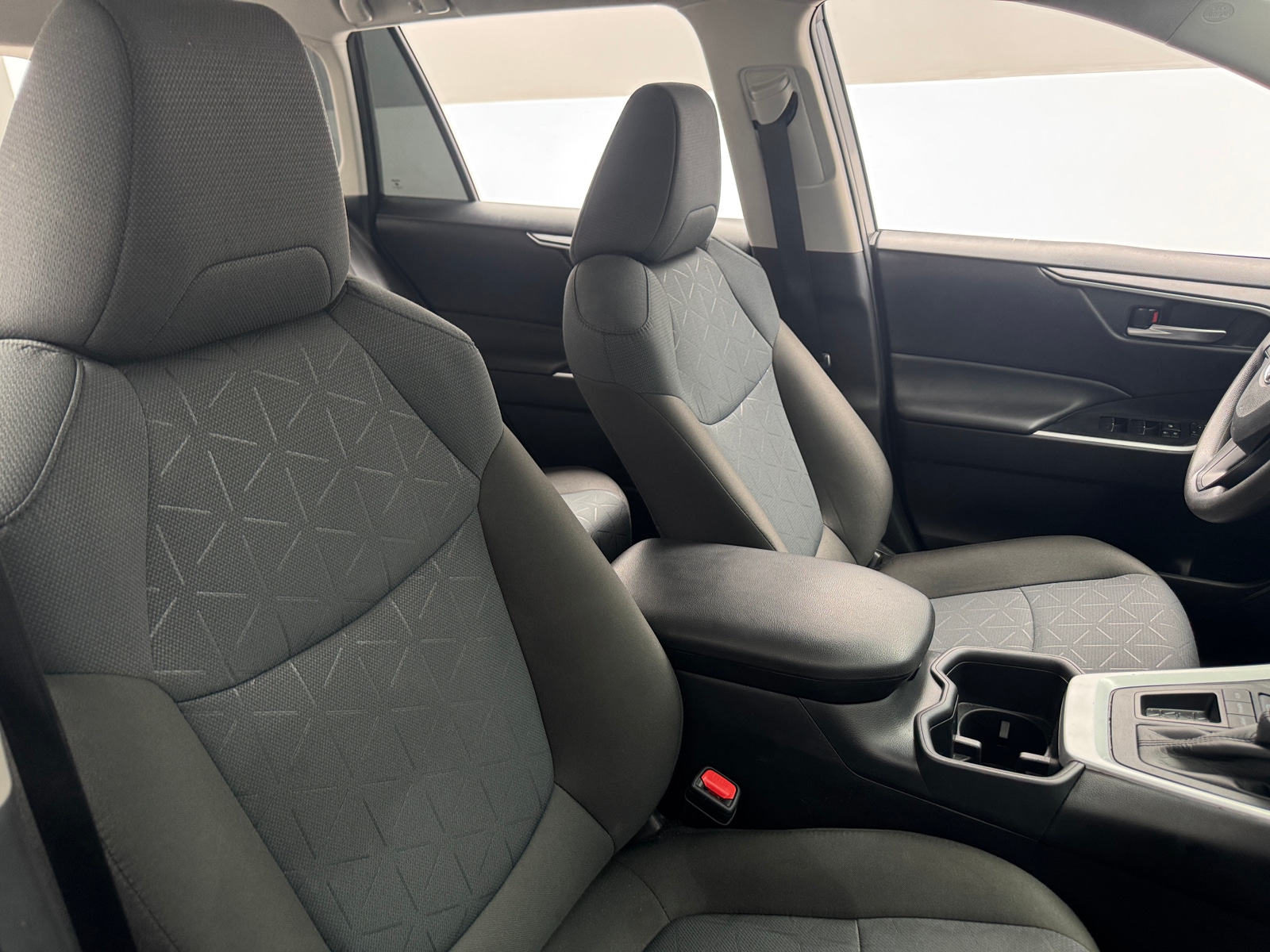 Thumbnail: 2025 Toyota RAV4 - 2
