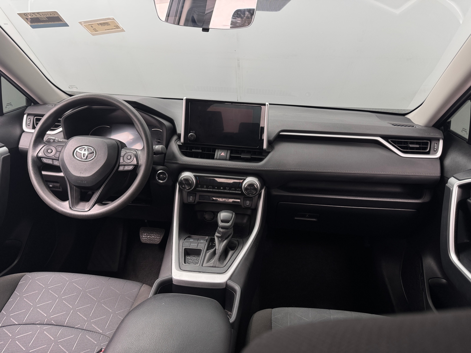Thumbnail: 2025 Toyota RAV4 - 3