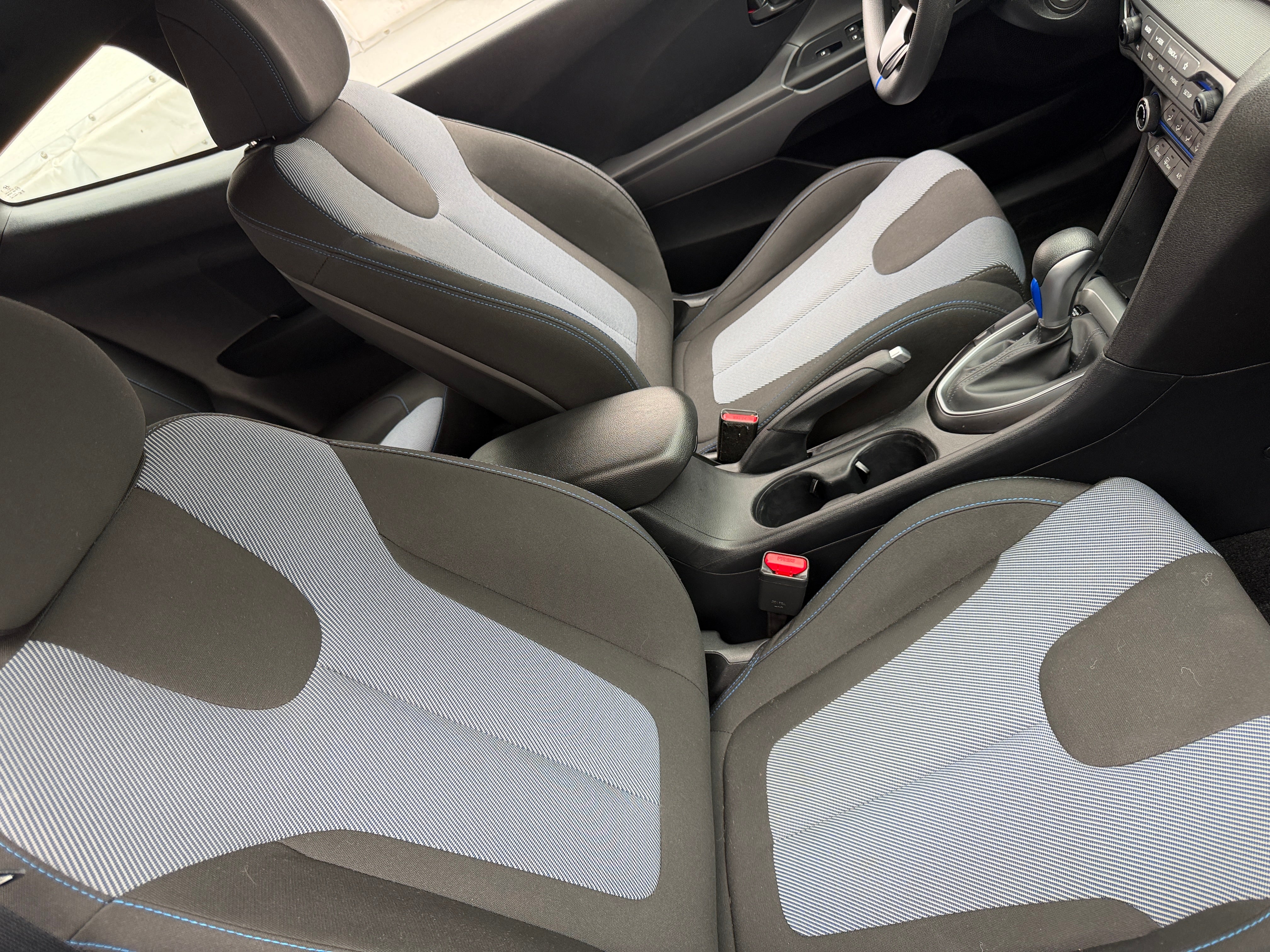2020 Hyundai Veloster