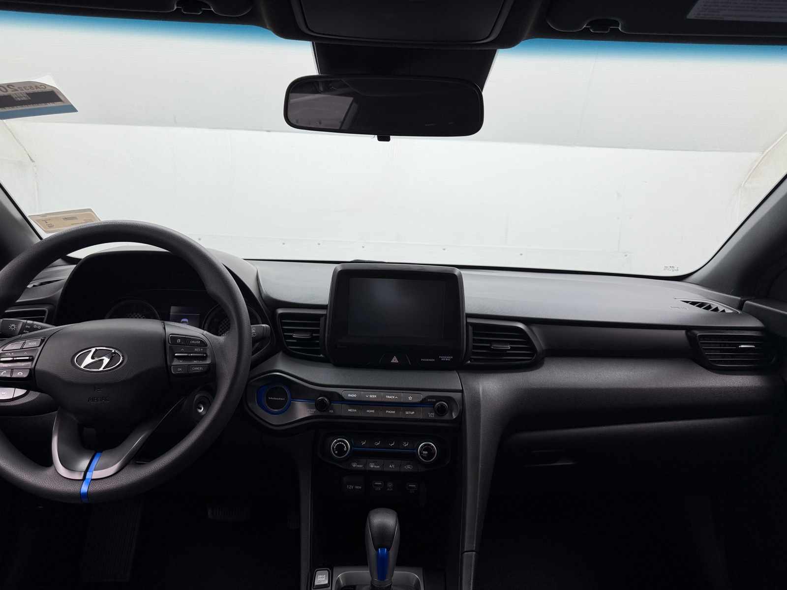 Thumbnail: 2020 Hyundai Veloster - 3