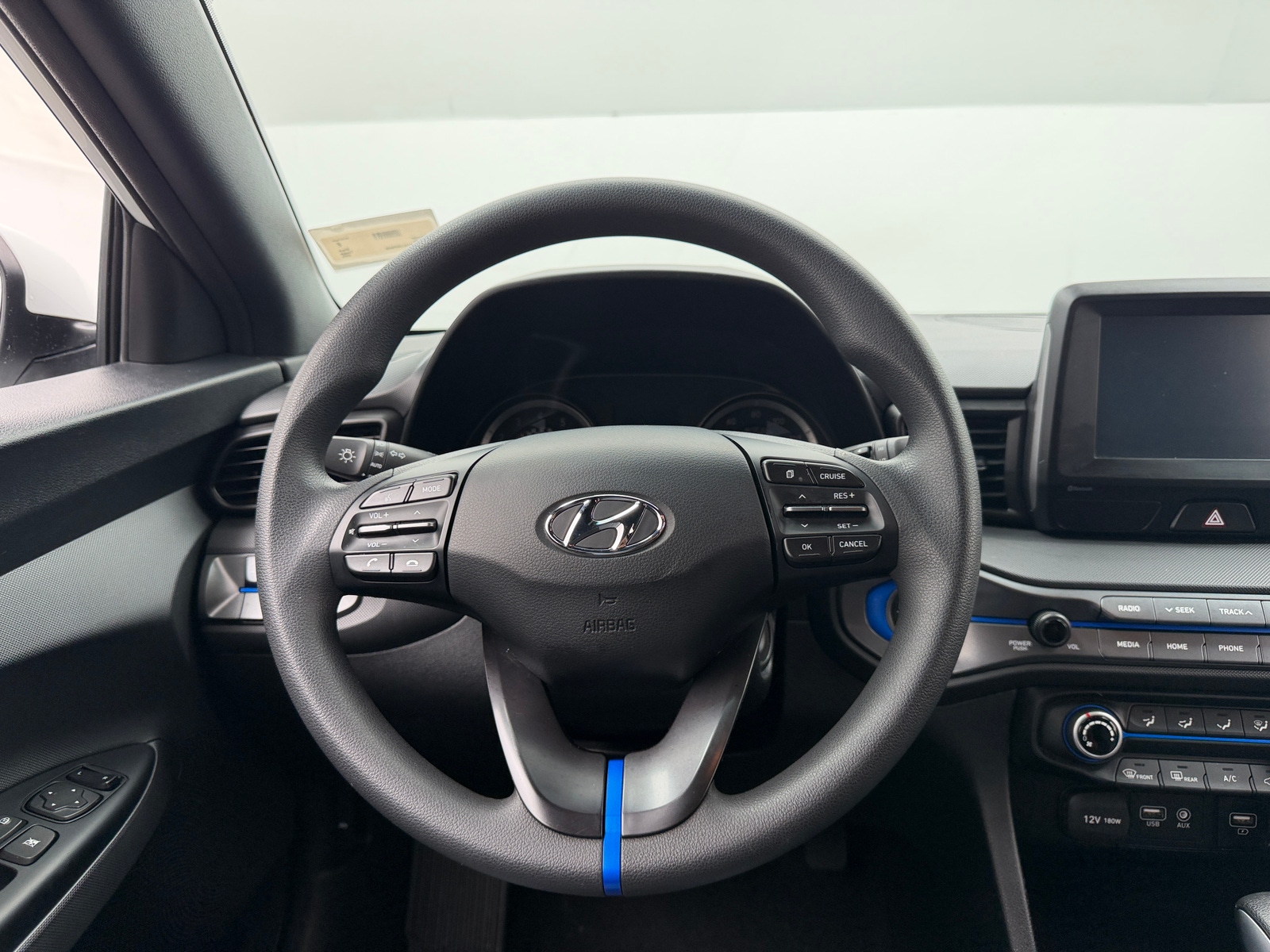 Thumbnail: 2020 Hyundai Veloster - 5