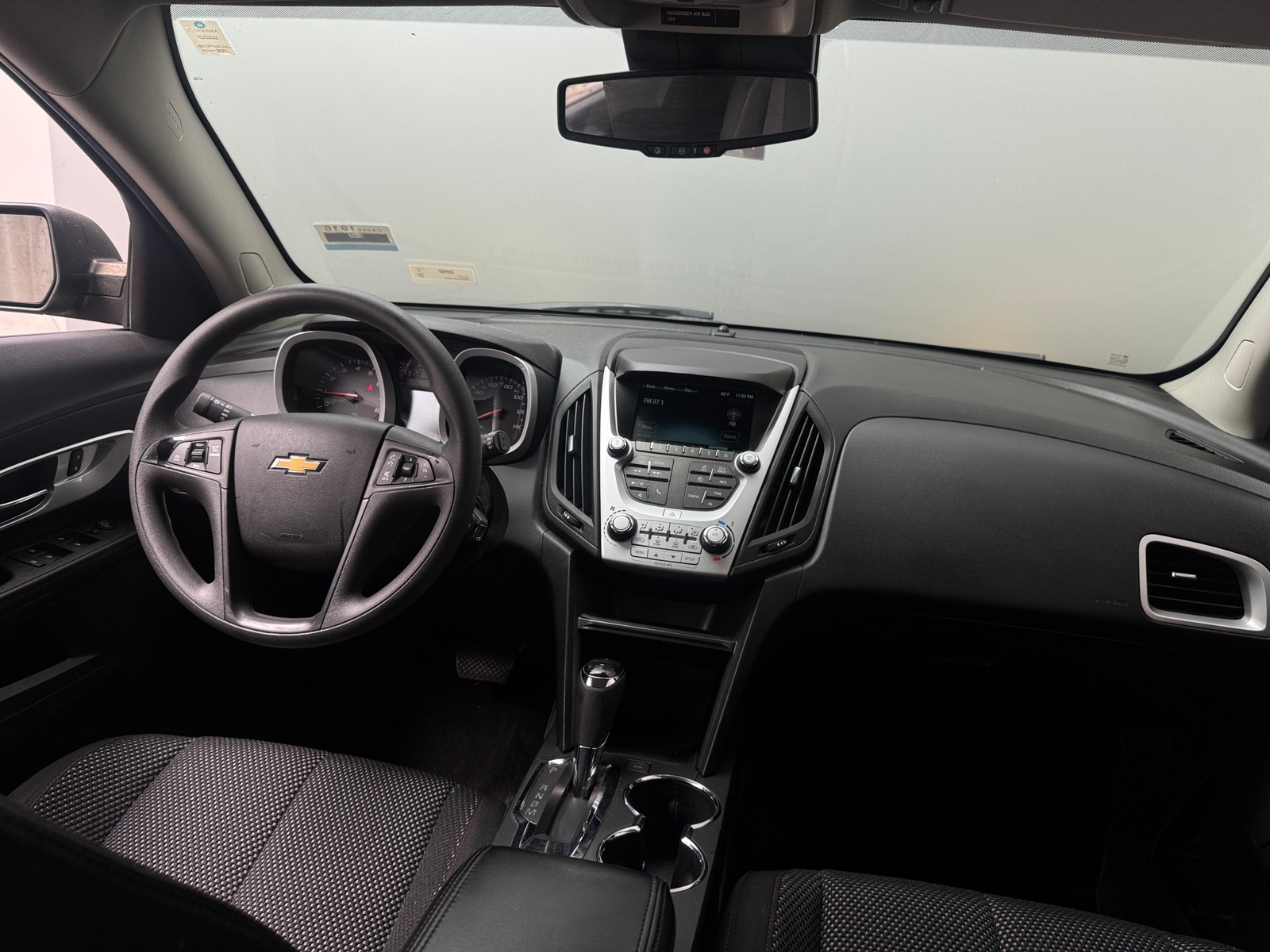 Thumbnail: 2017 Chevrolet Equinox - 3