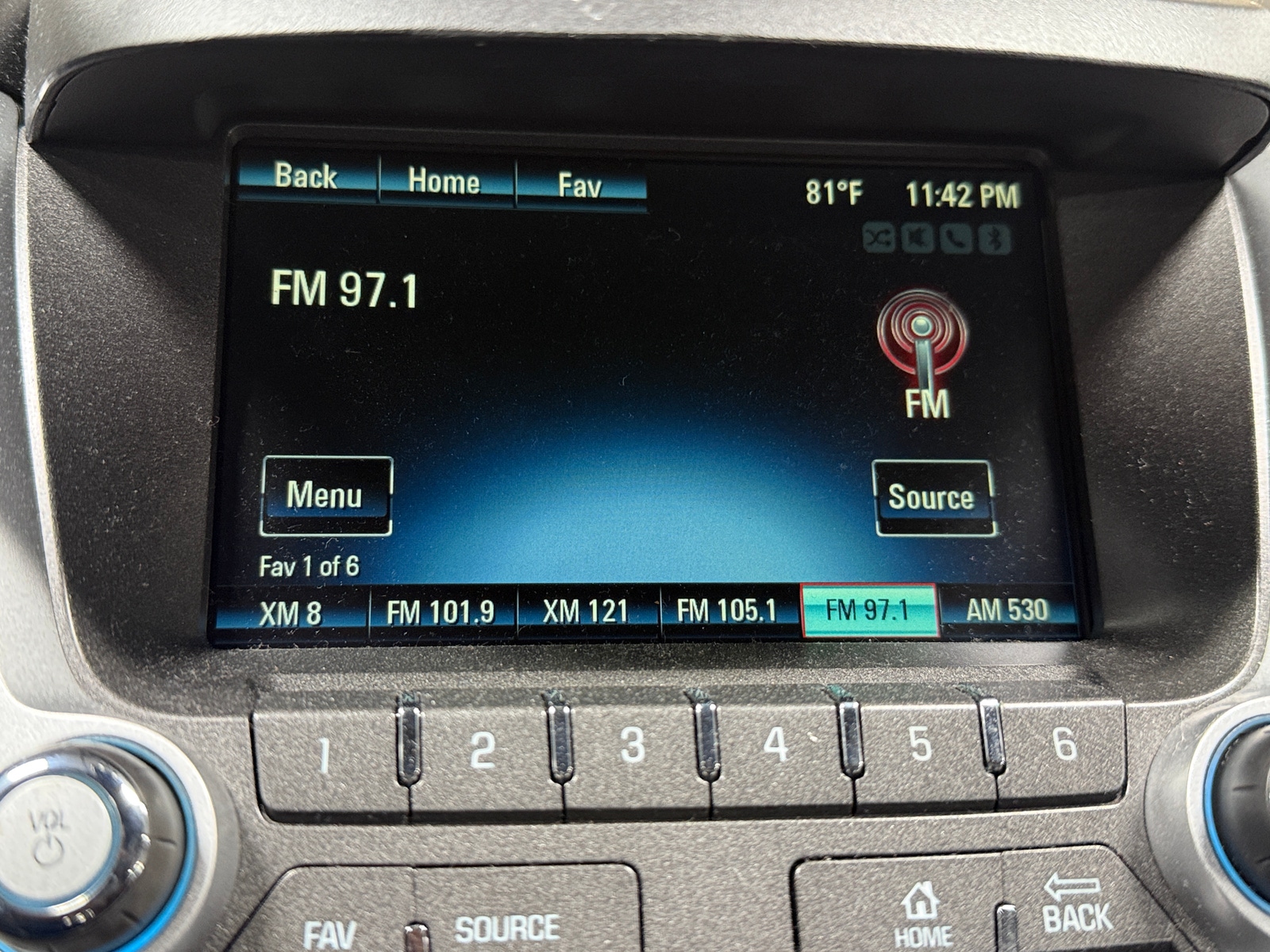 Thumbnail: 2017 Chevrolet Equinox - 4