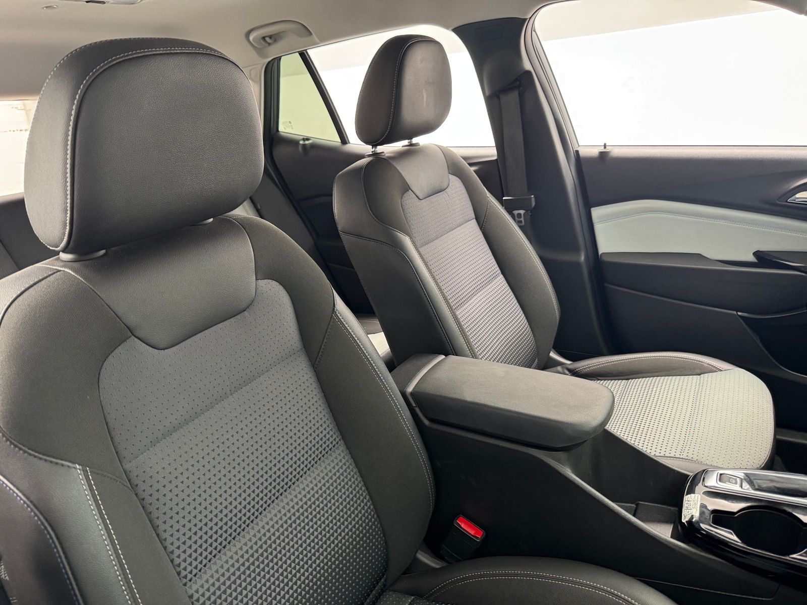 Thumbnail: 2025 Chevrolet Trax - 2