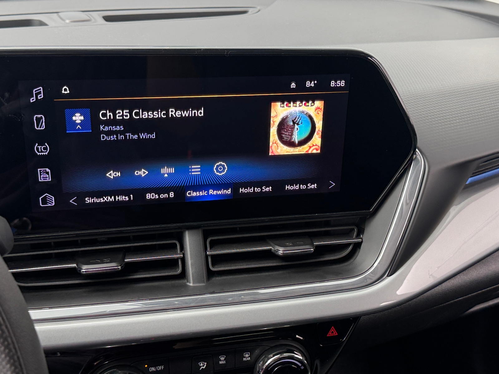 Thumbnail: 2025 Chevrolet Trax - 4